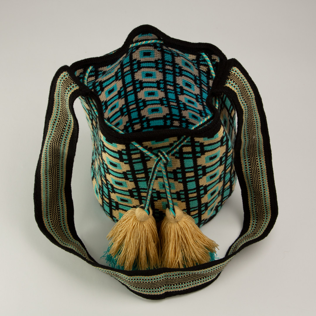 Wayuu Tasche handgehäkelt aus Kolumbien Handgemachte Tasche im Boho Ethno Style aus Kolumbien