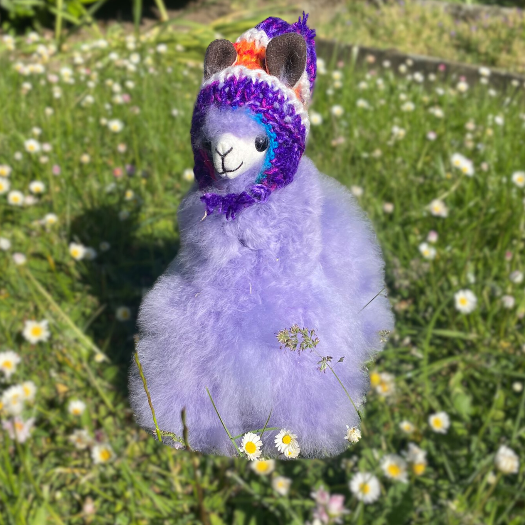 Baby Alpaka Stofftier Purple (15cm) Flauschiges Alpaka Kuscheltier handgemacht in Peru