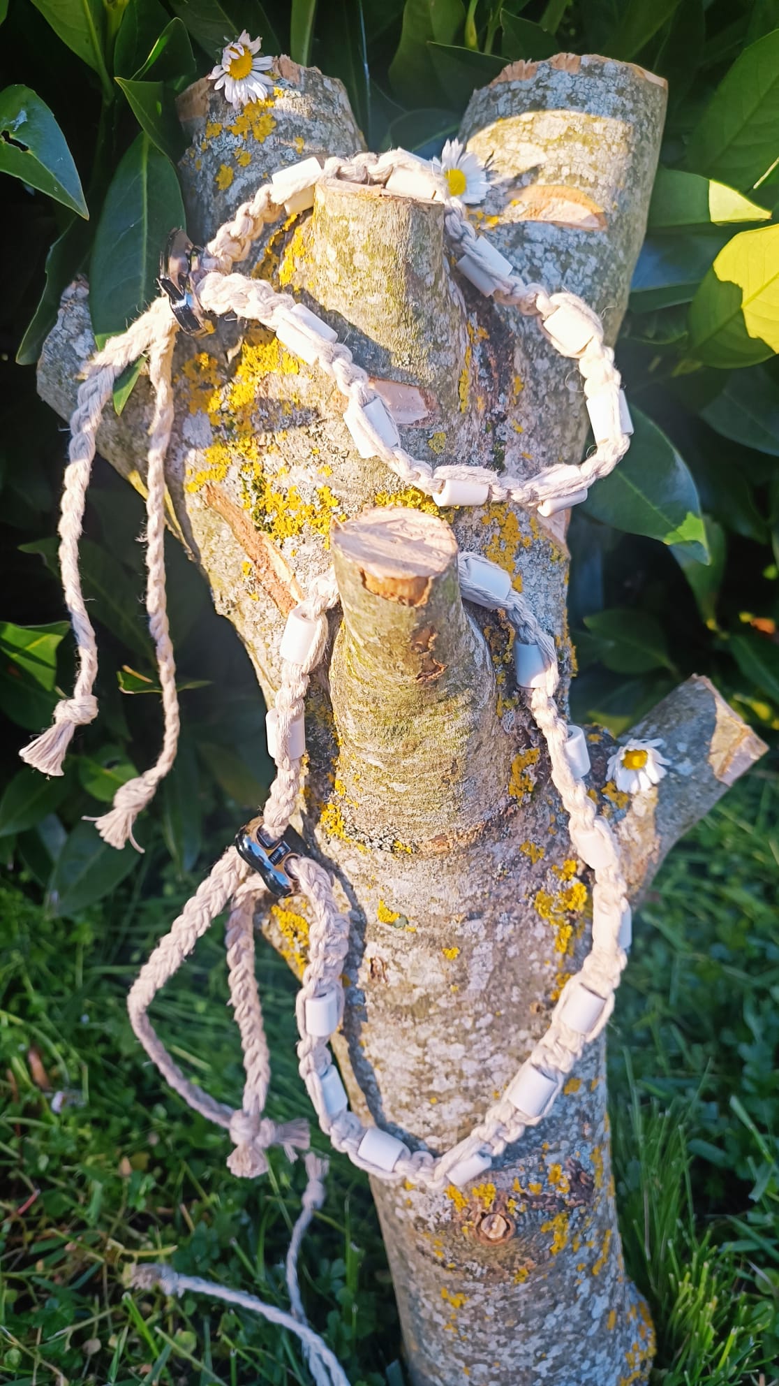 Collier en corde tressée avec perles EM