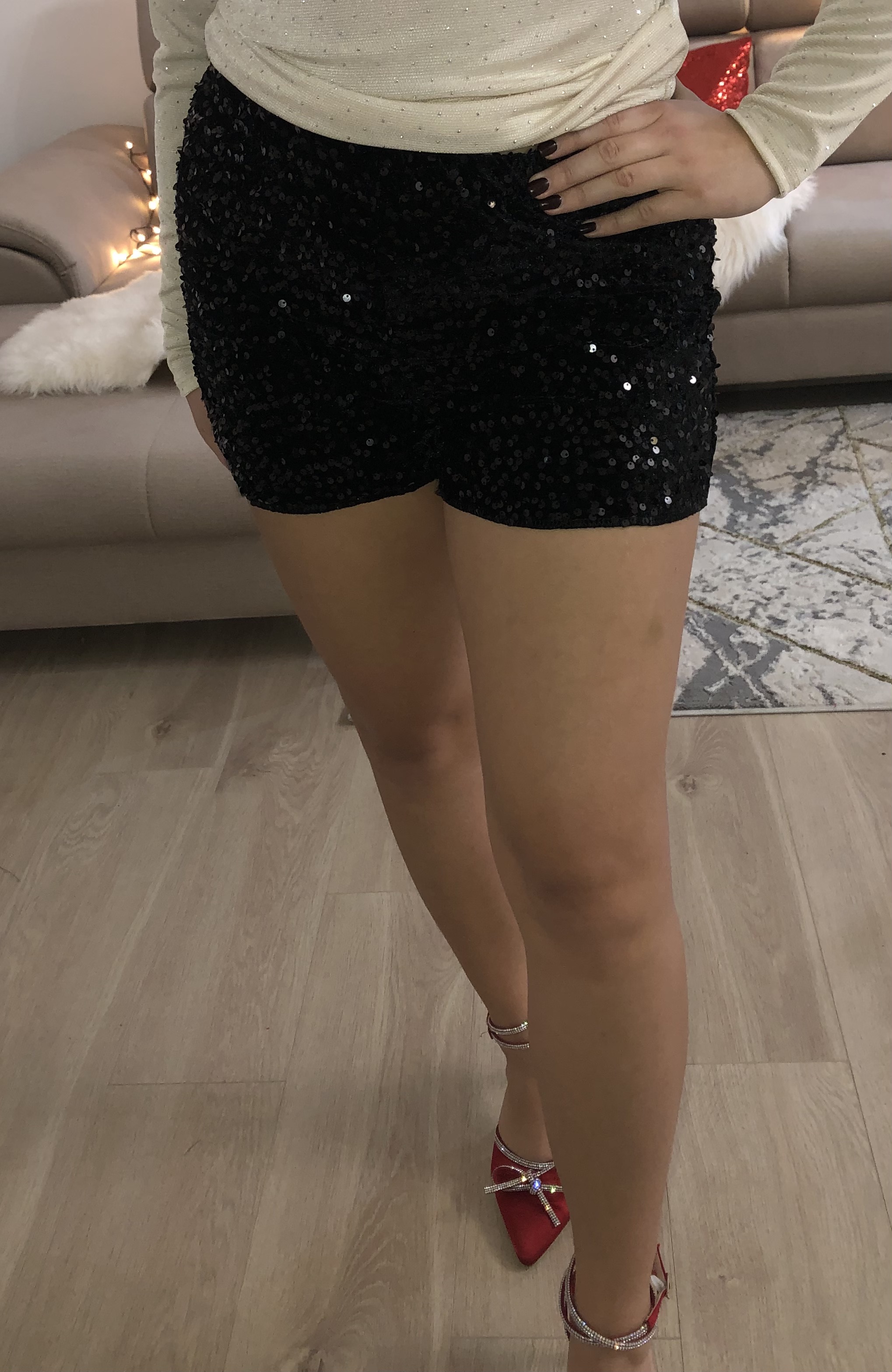 Czarne cekinowe szorty