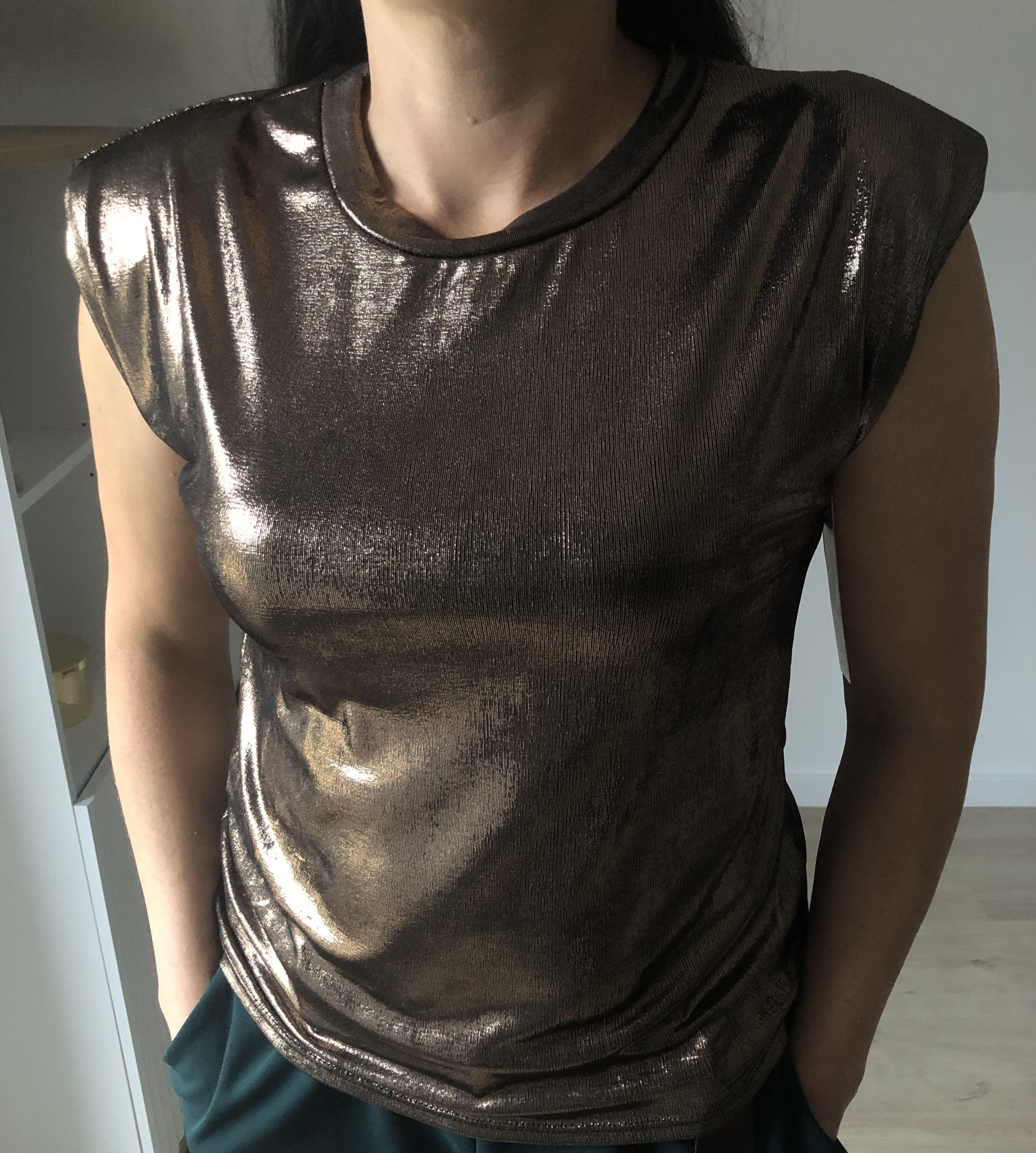 Błyszcząca koszulka damska