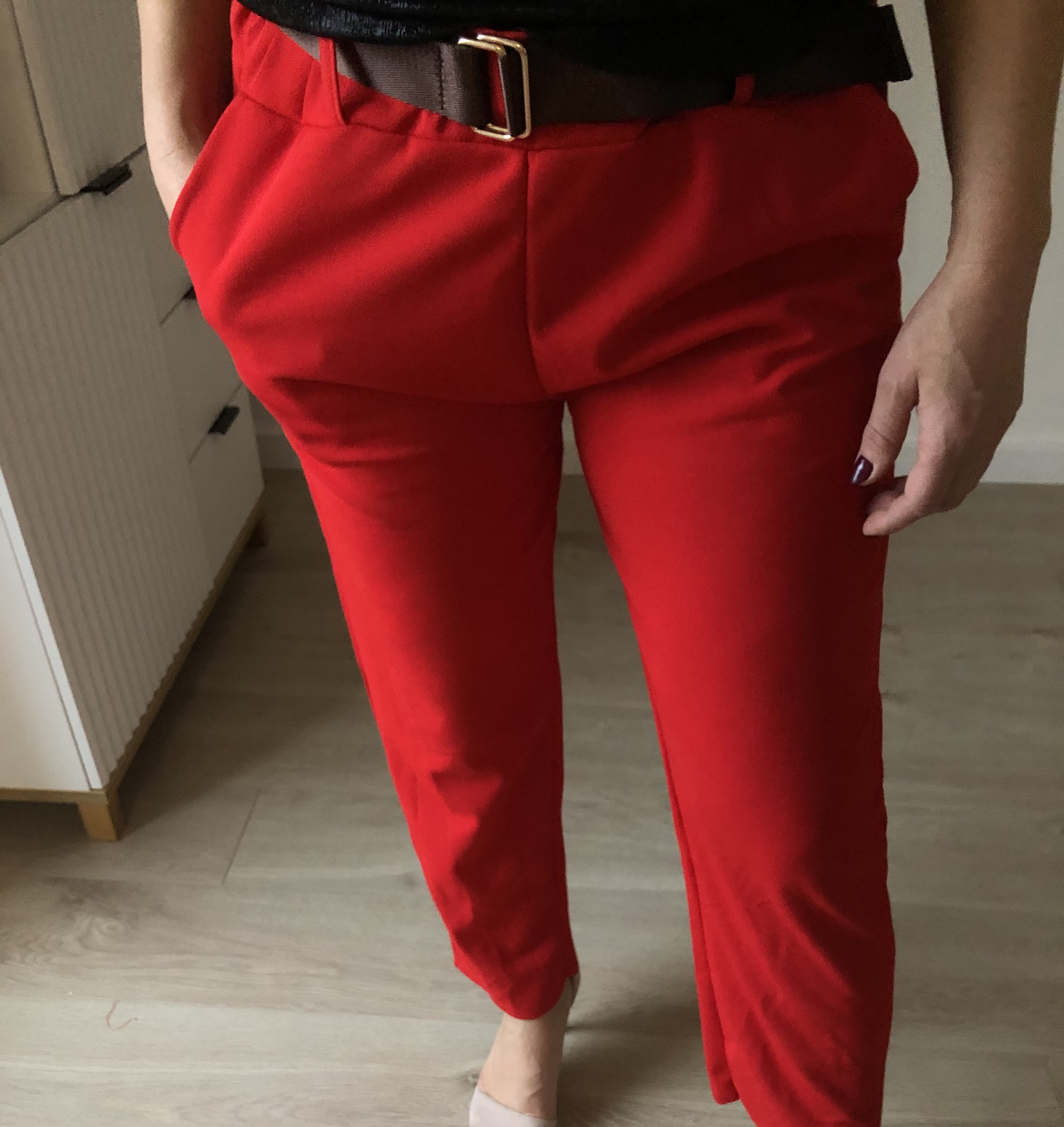 Czerwone spodnie damskie