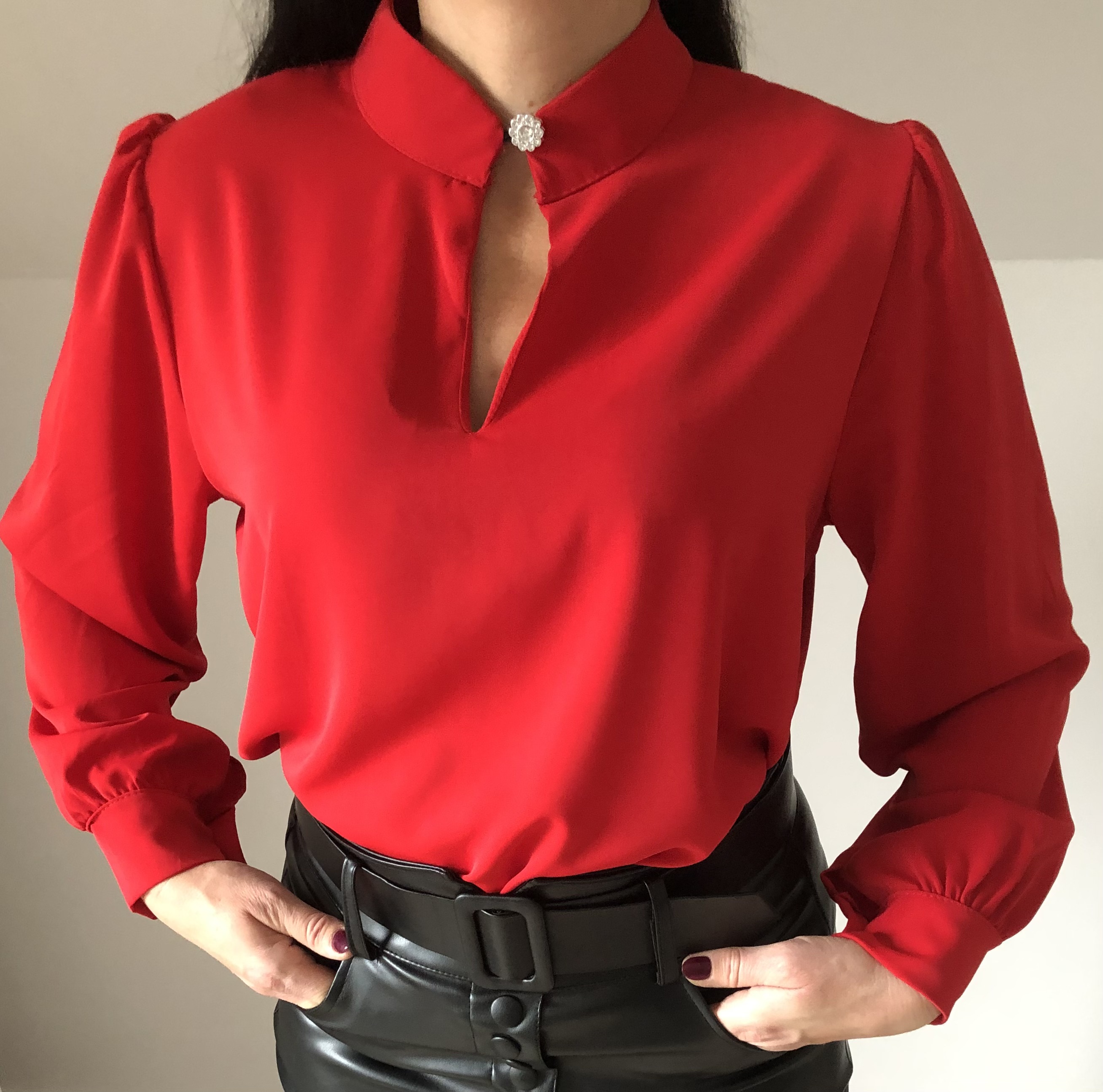 Czerwona bluzka damska