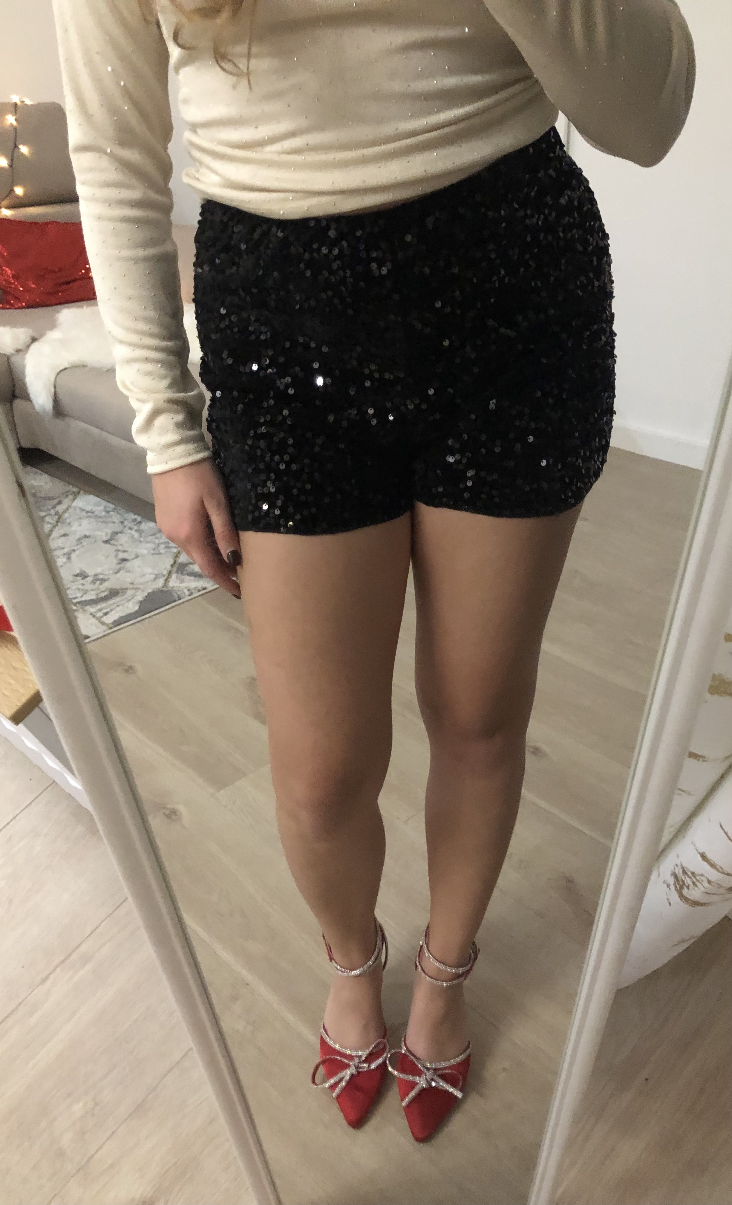 Czarne cekinowe szorty