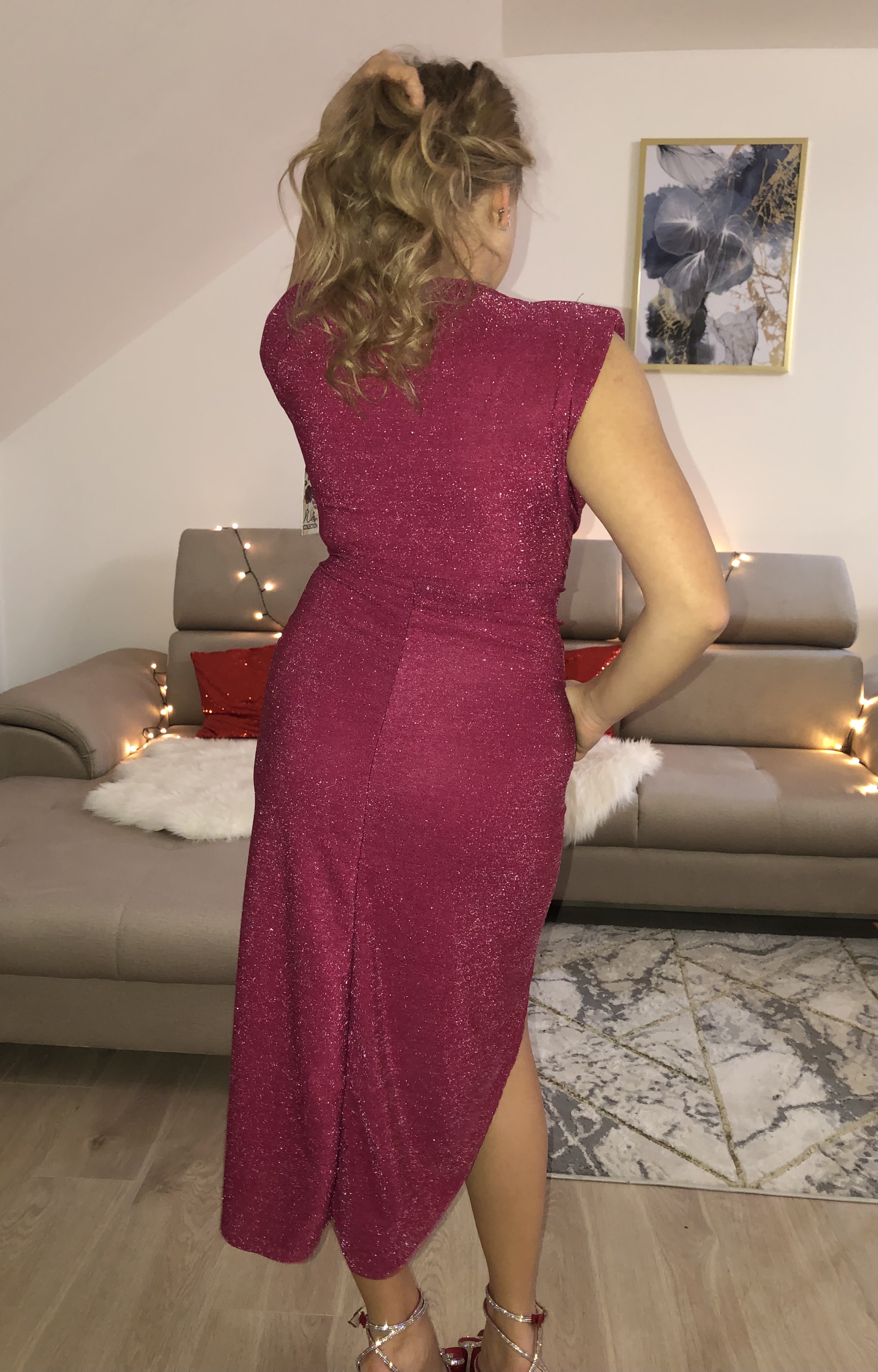 Błyszcząca sukienka wieczorowa