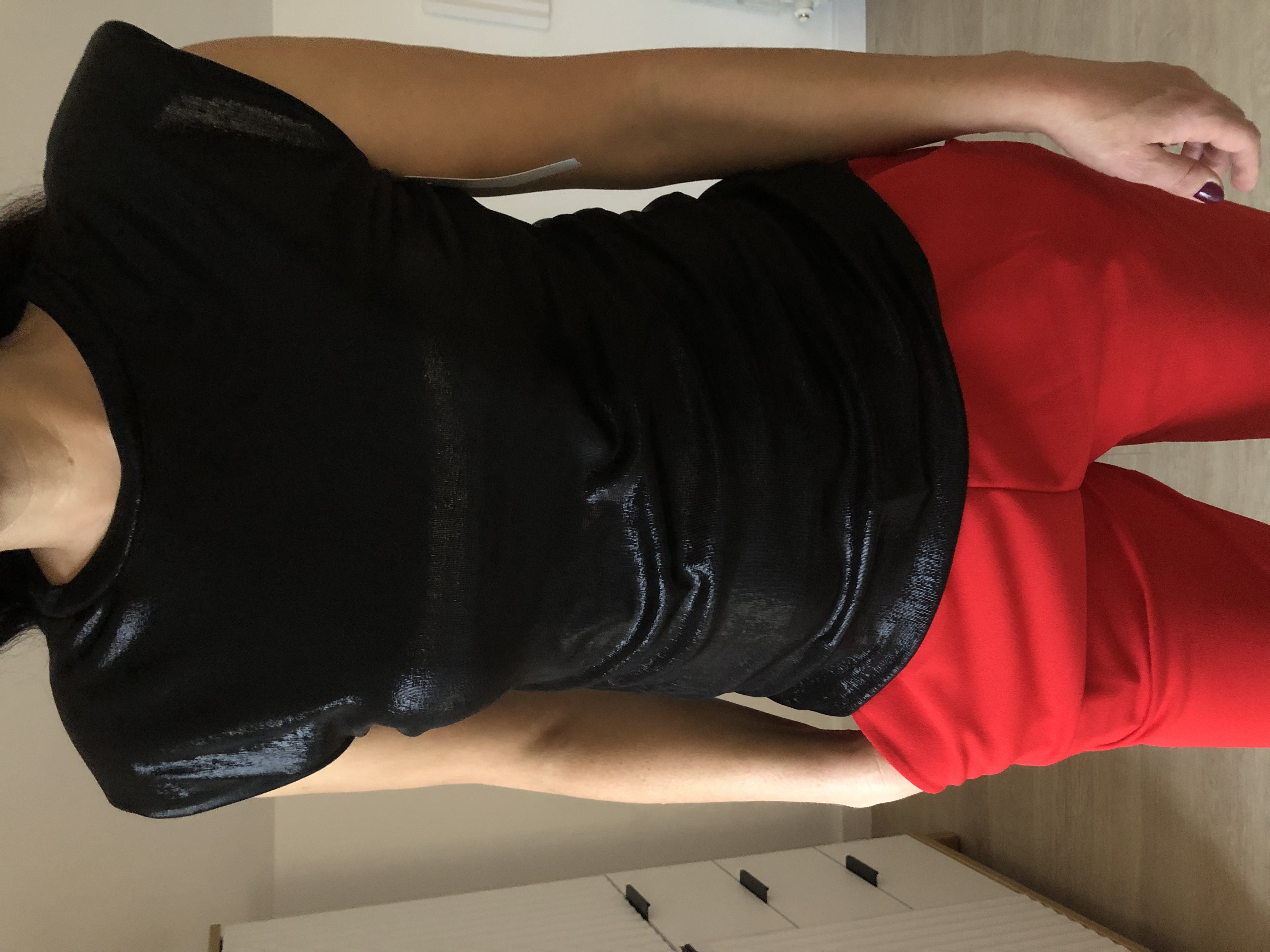 Elegancka bluzka z połyskiem