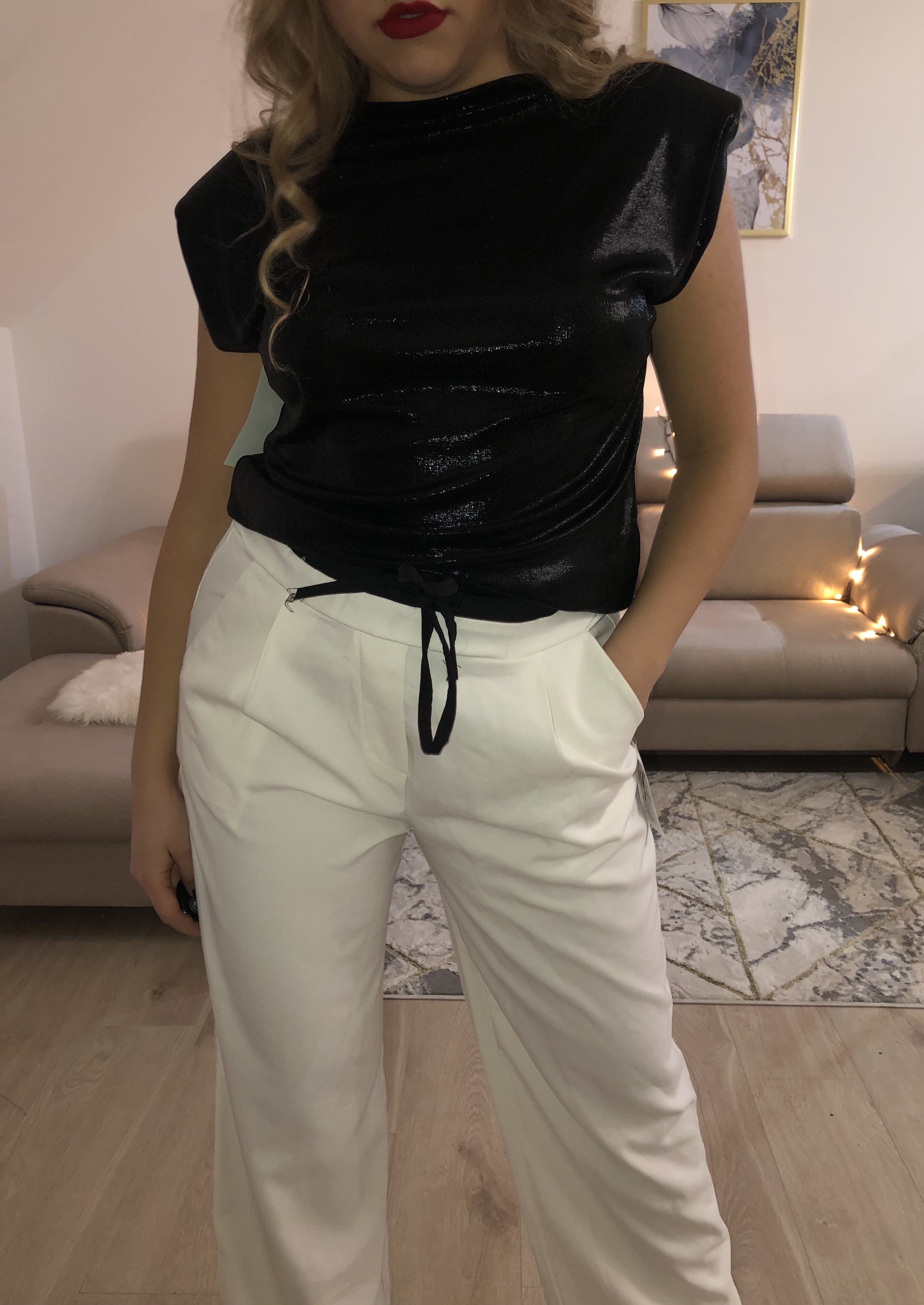 Elegancka bluzka z połyskiem