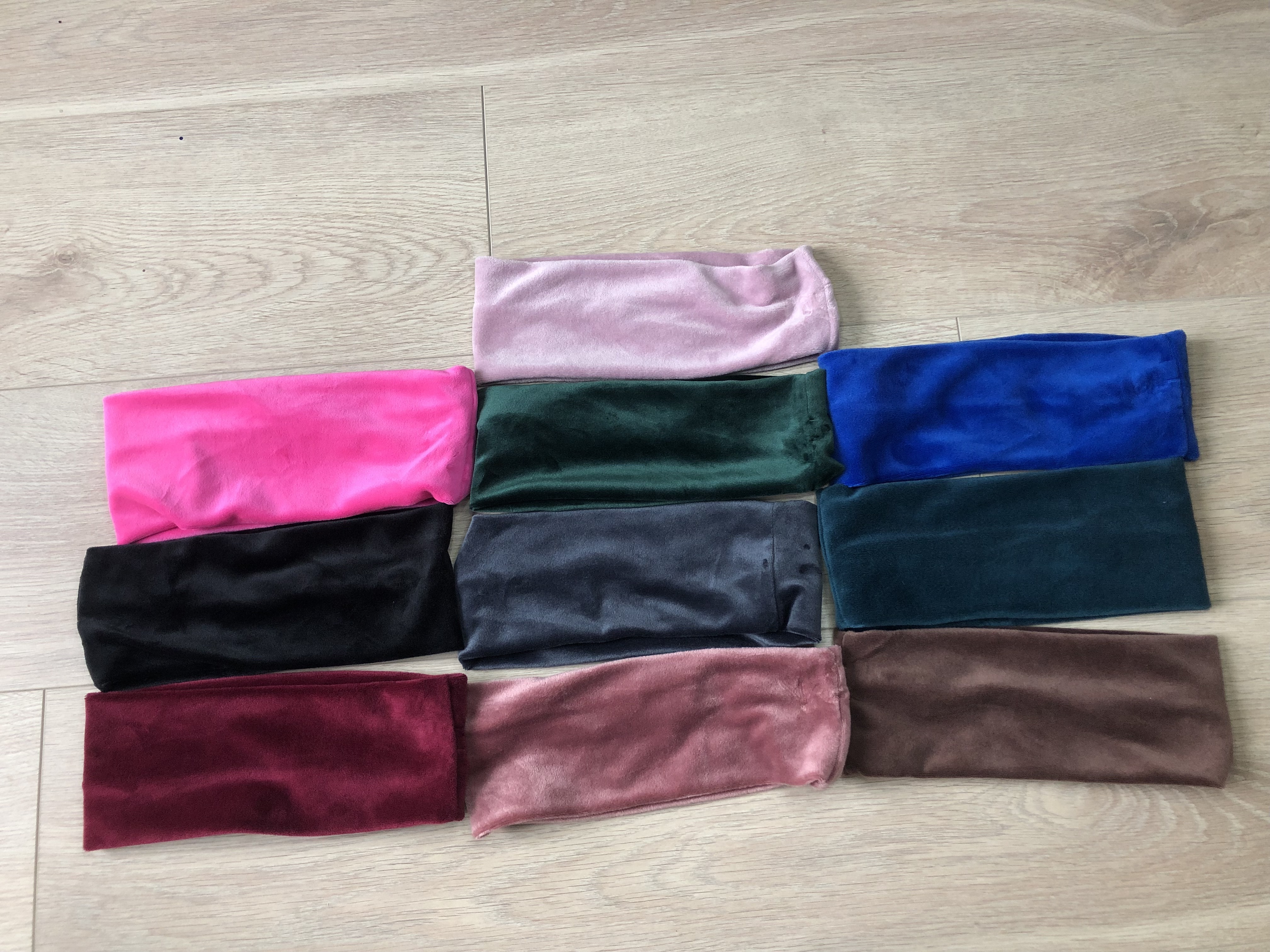 Kolorowe opaski do włosów