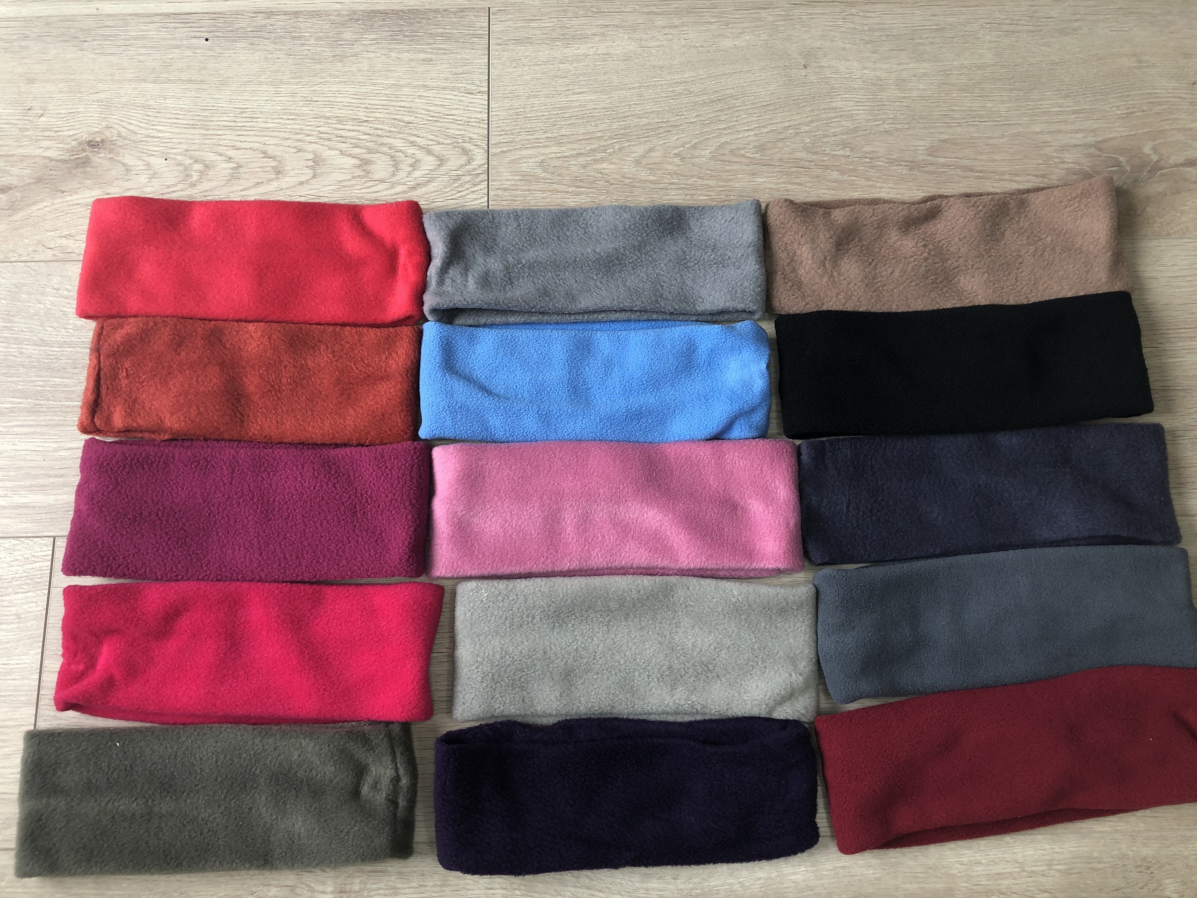 Kolorowe ciepłe opaski