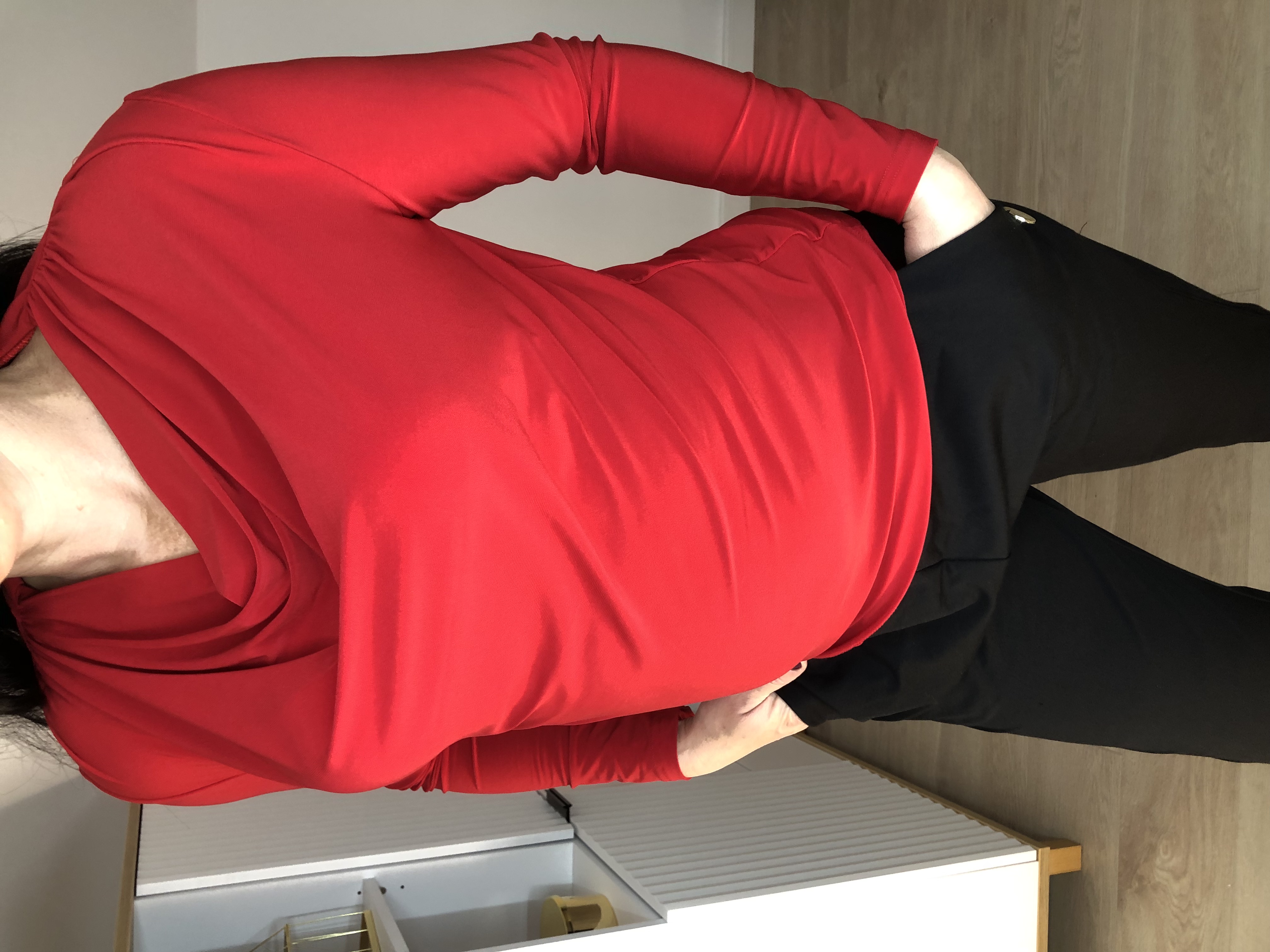 Czerwona bluzka damska