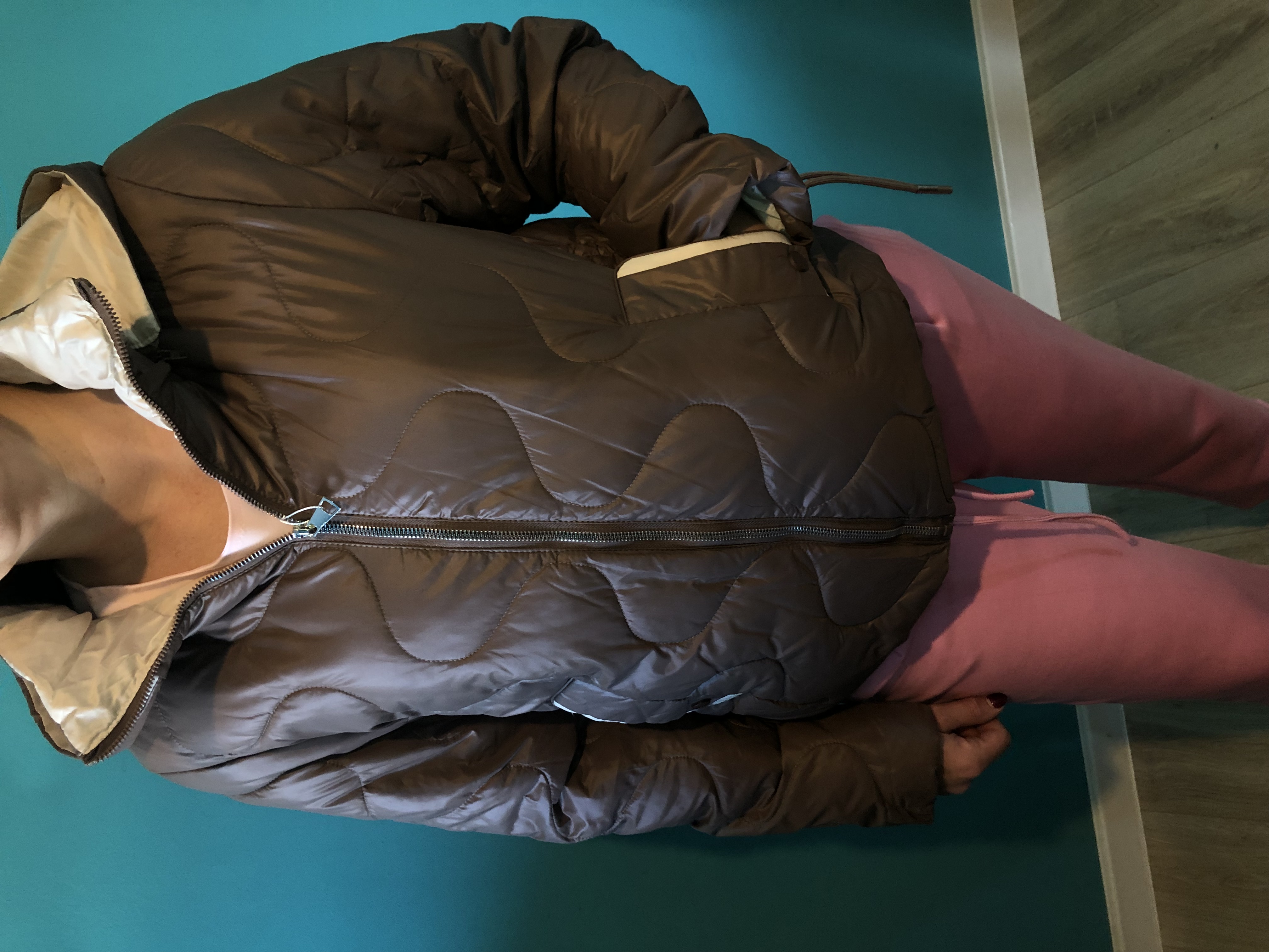 Brązowa zimowa kurtka