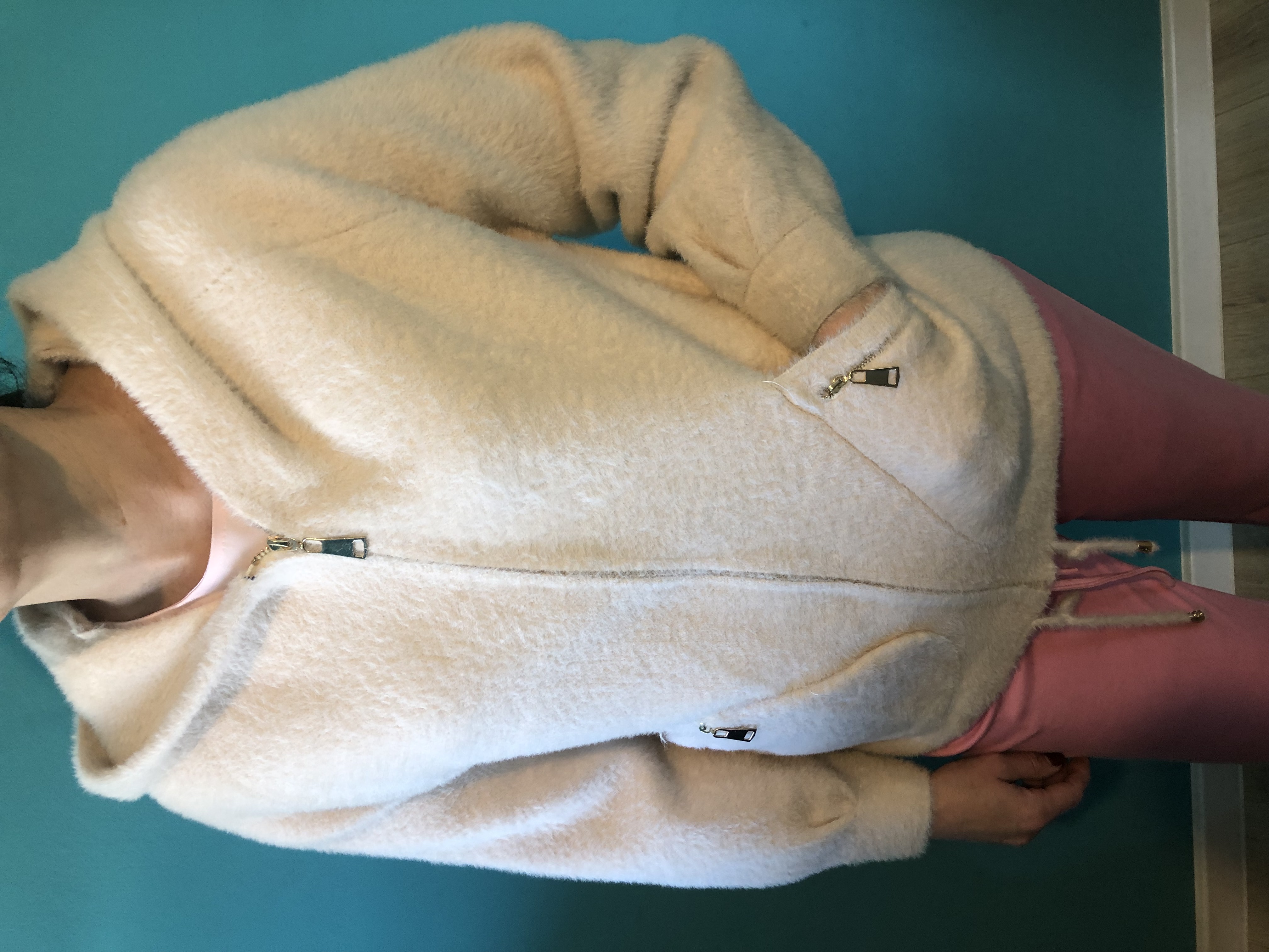 Biała Bluza Polarowa