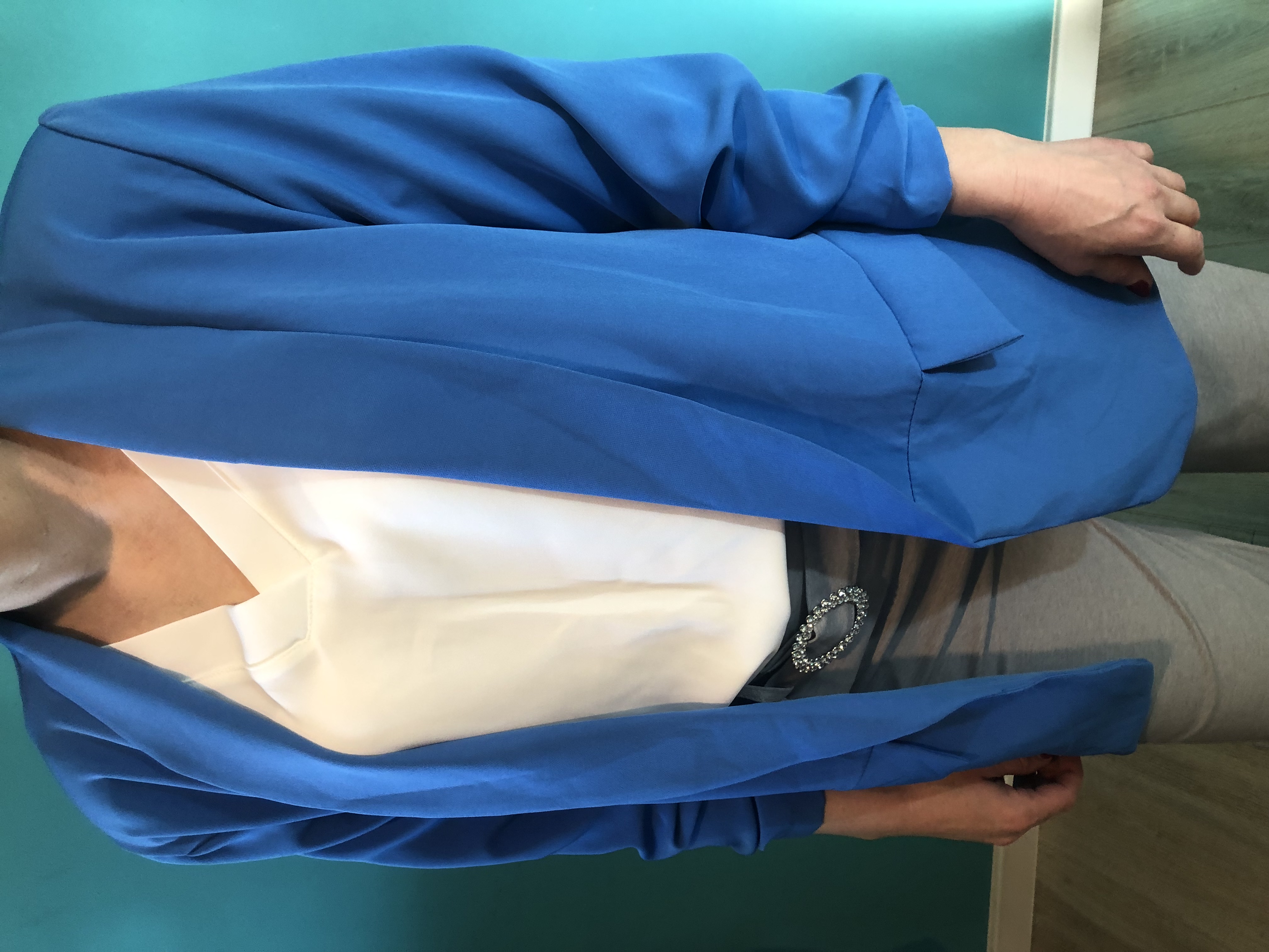 Niebieska marynarka damska