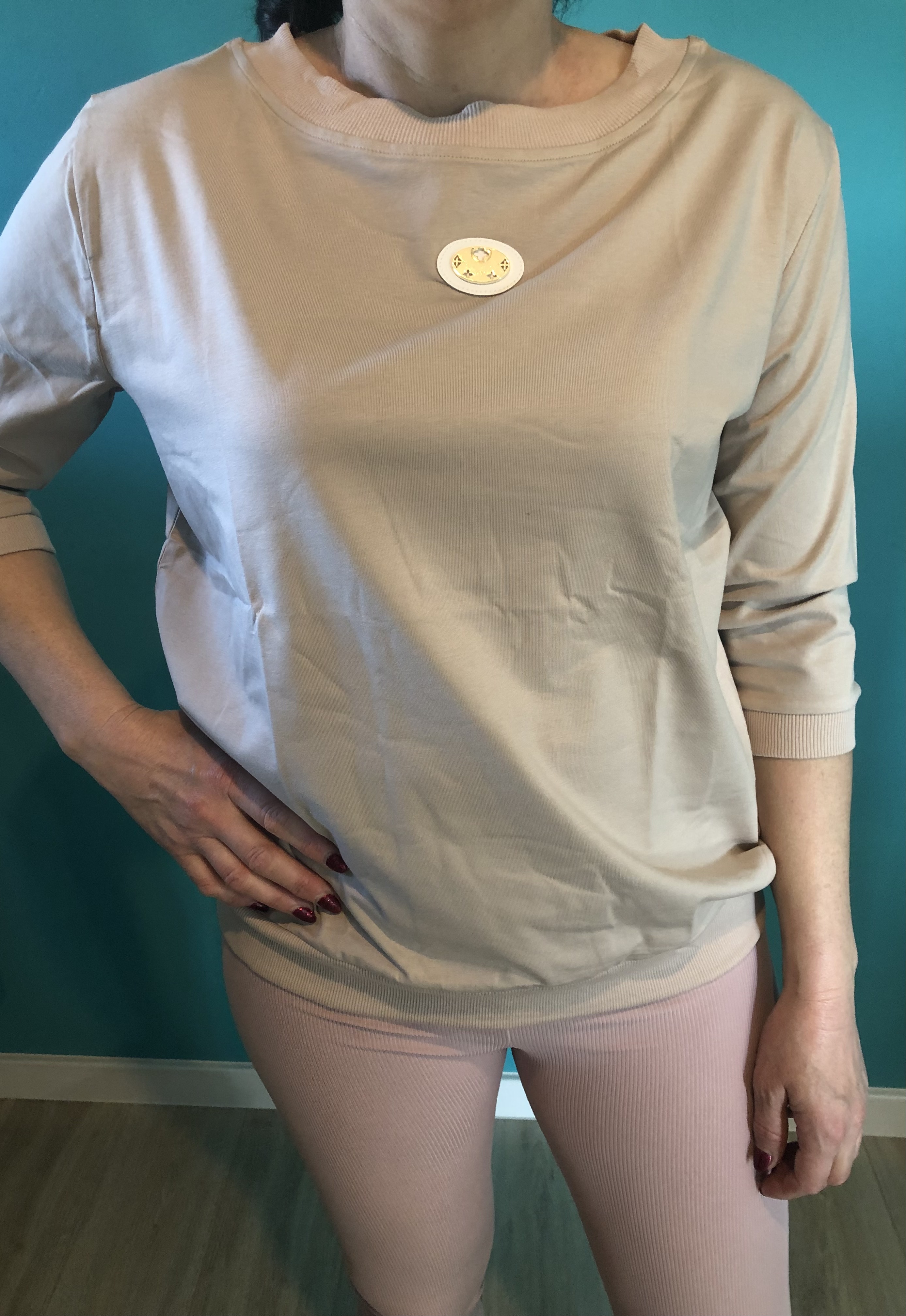 Beżowa bluzka damska