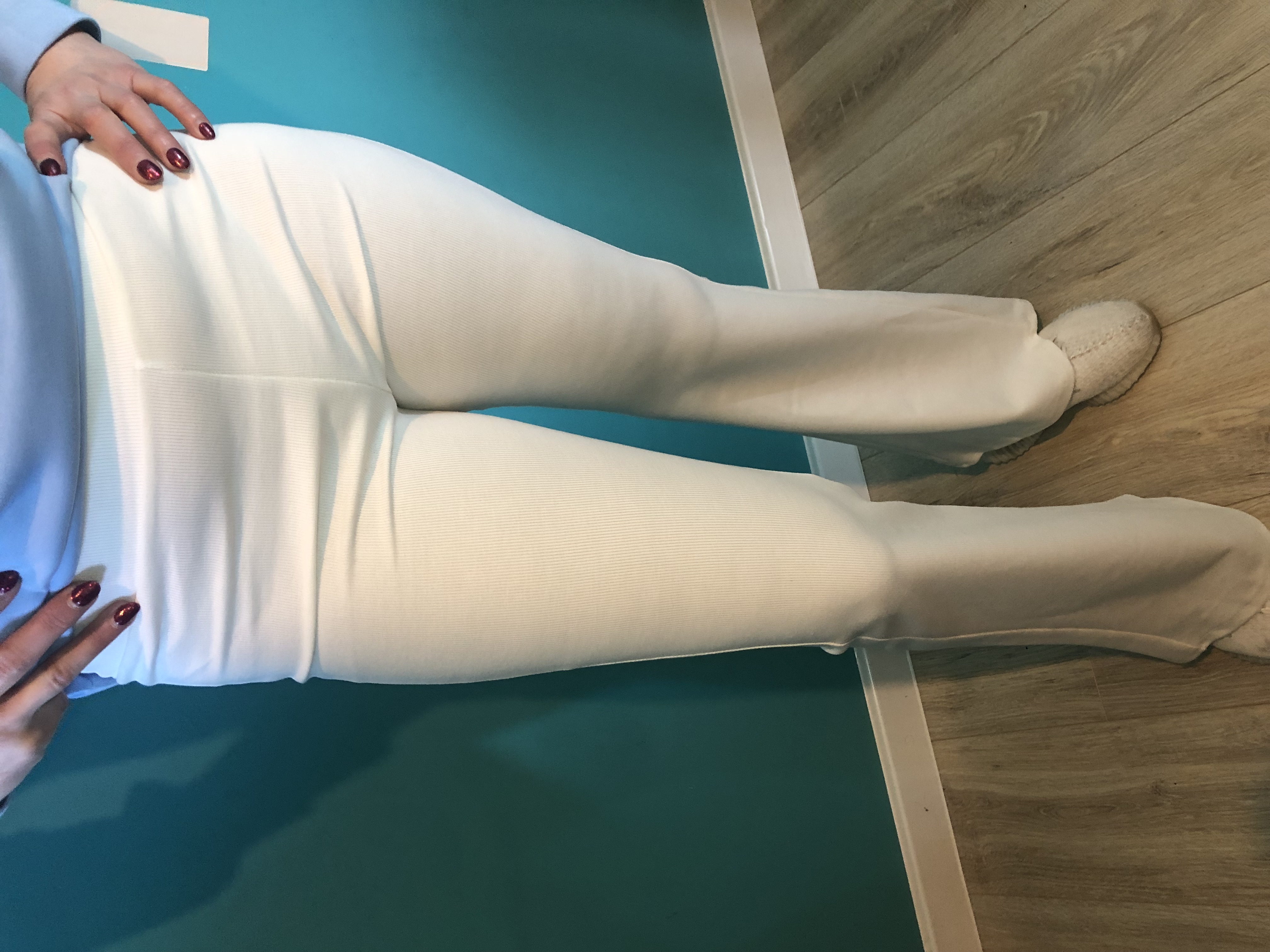 Białe spodnie damskie