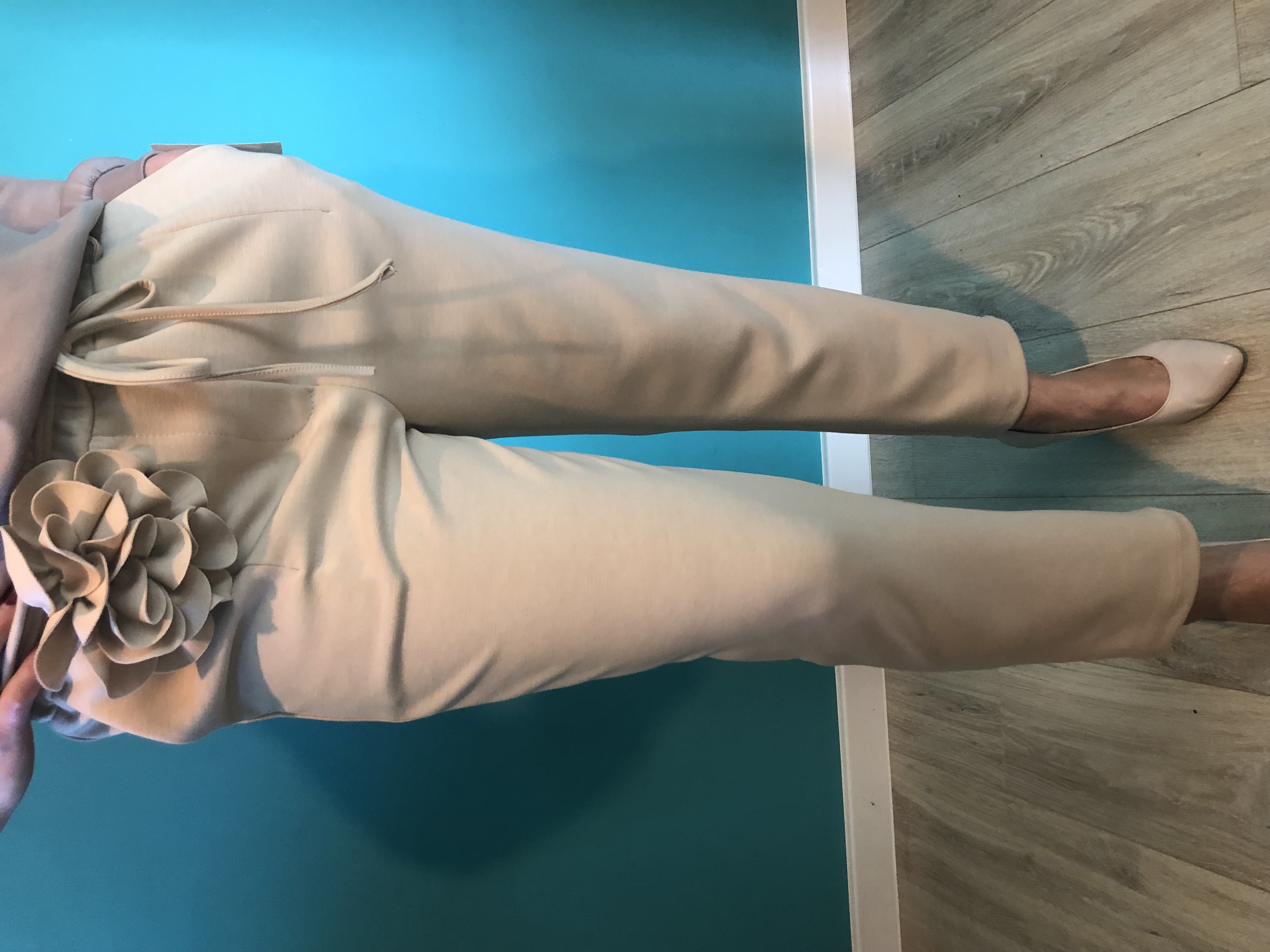 Spodnie damskie beżowe