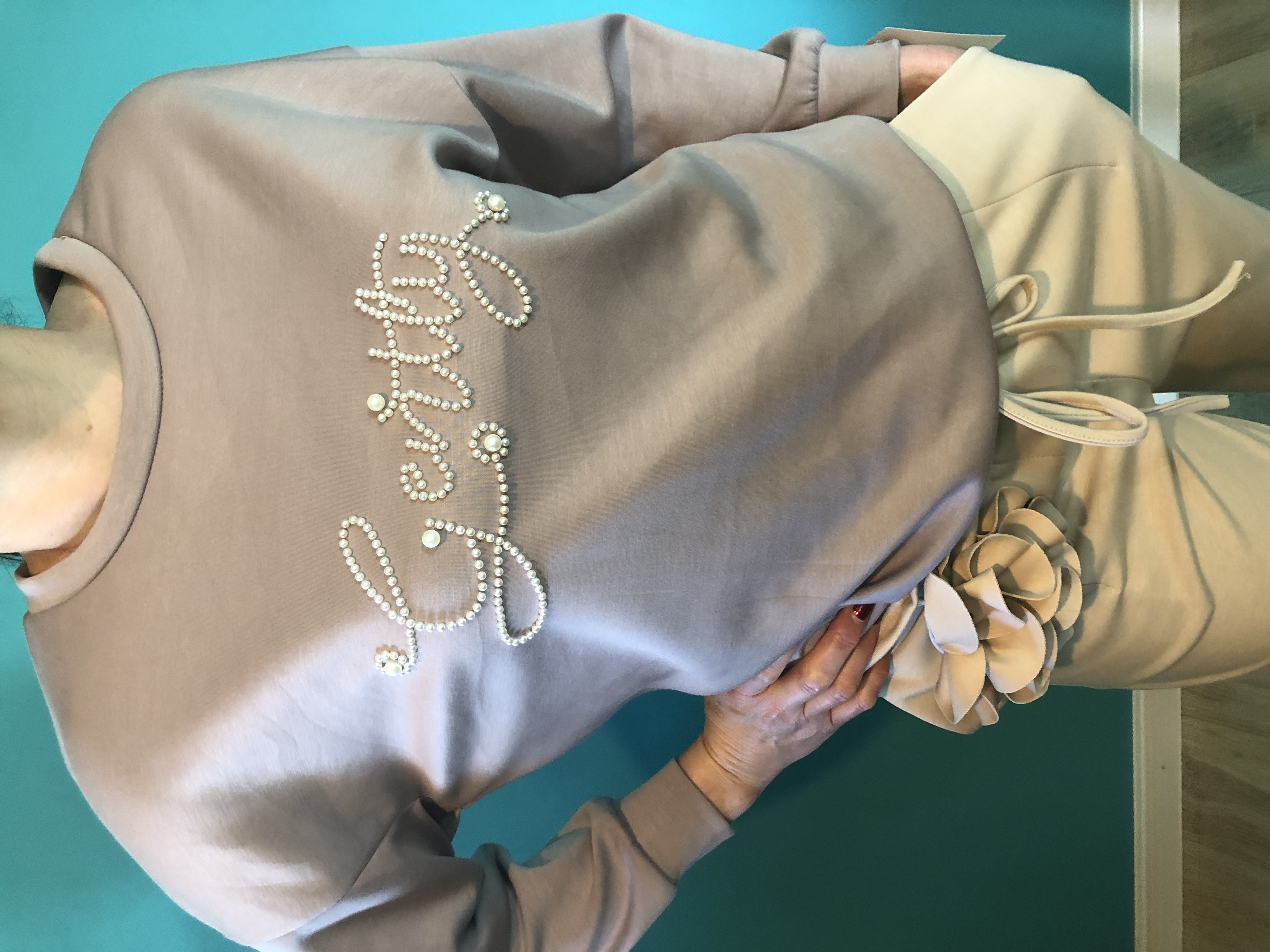 Bluza z napisem 'Gently'