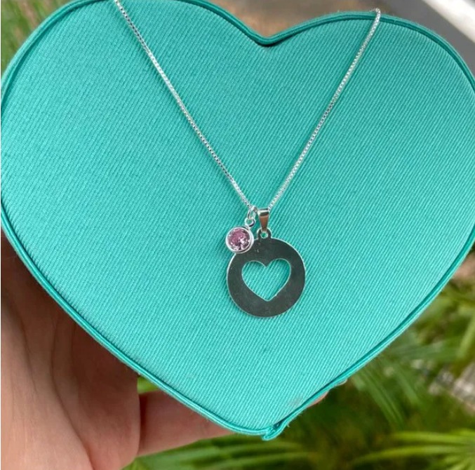 Colar Coração Vazado