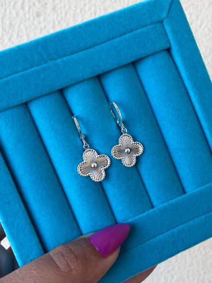 Brinco Trevo Diamantado 