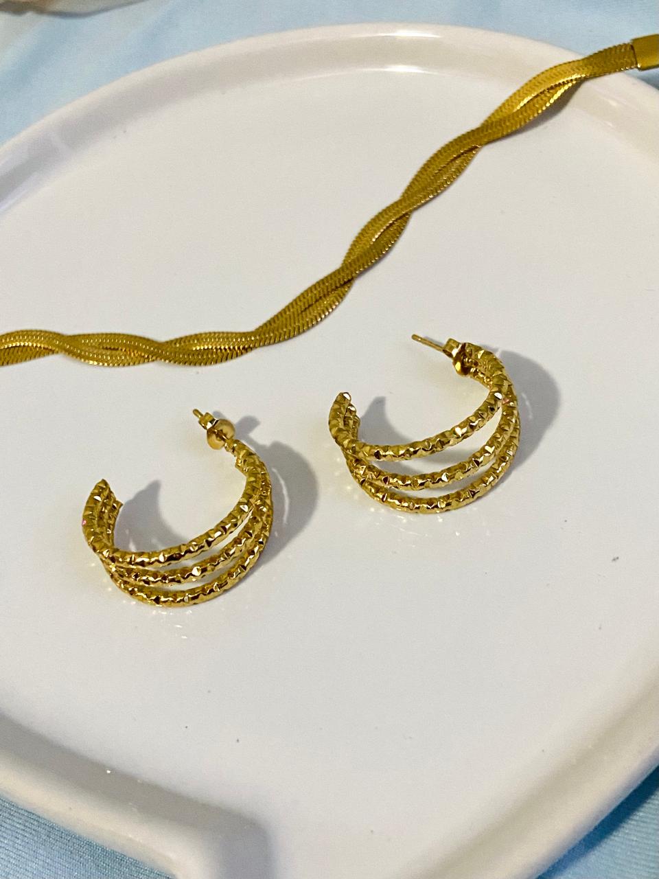 Argola Tripla Dourada