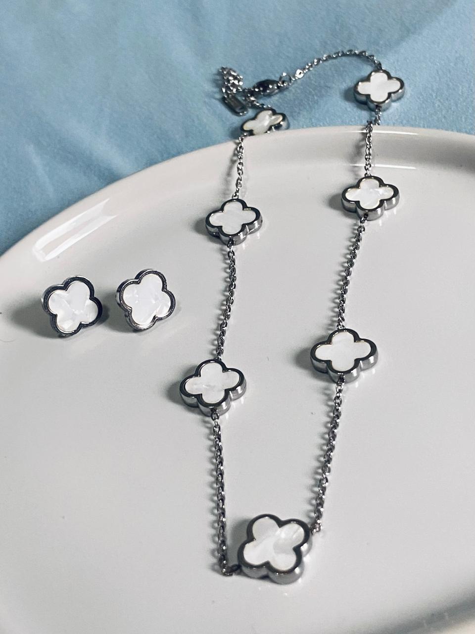 Conjunto Trevo Branco Resinado