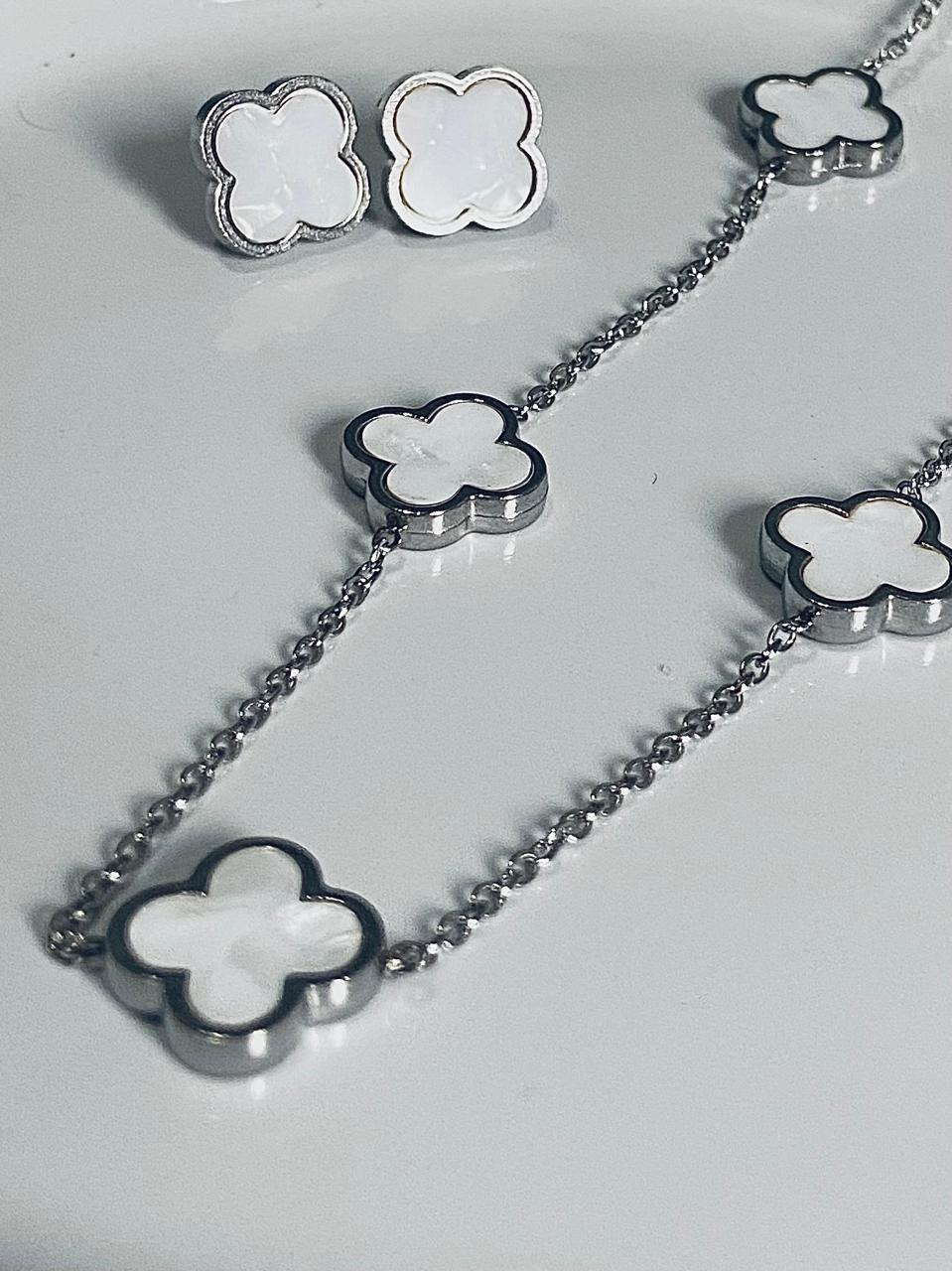 Conjunto Trevo Branco Resinado