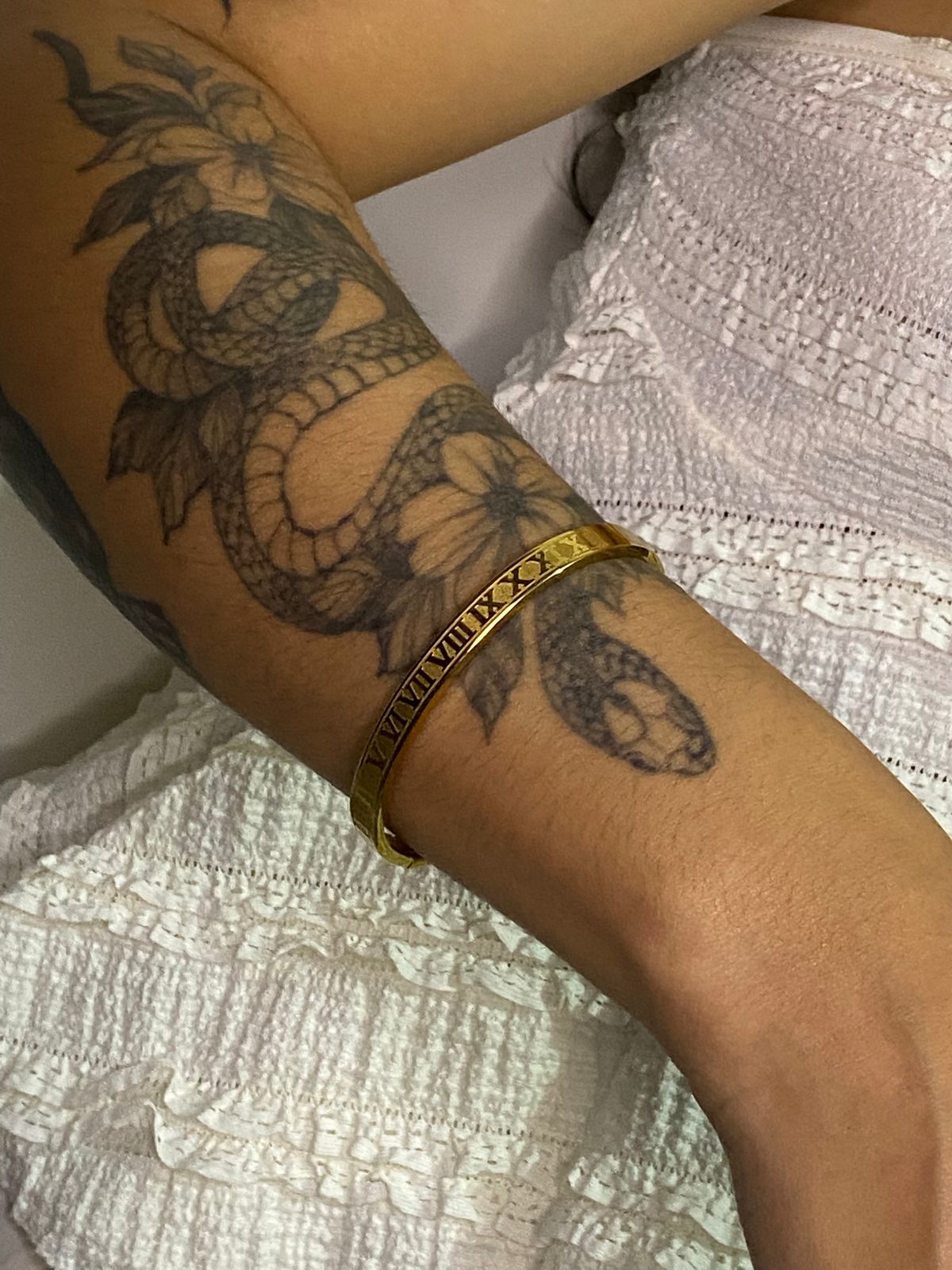 Bracelete Algarismos Romanos Dourado