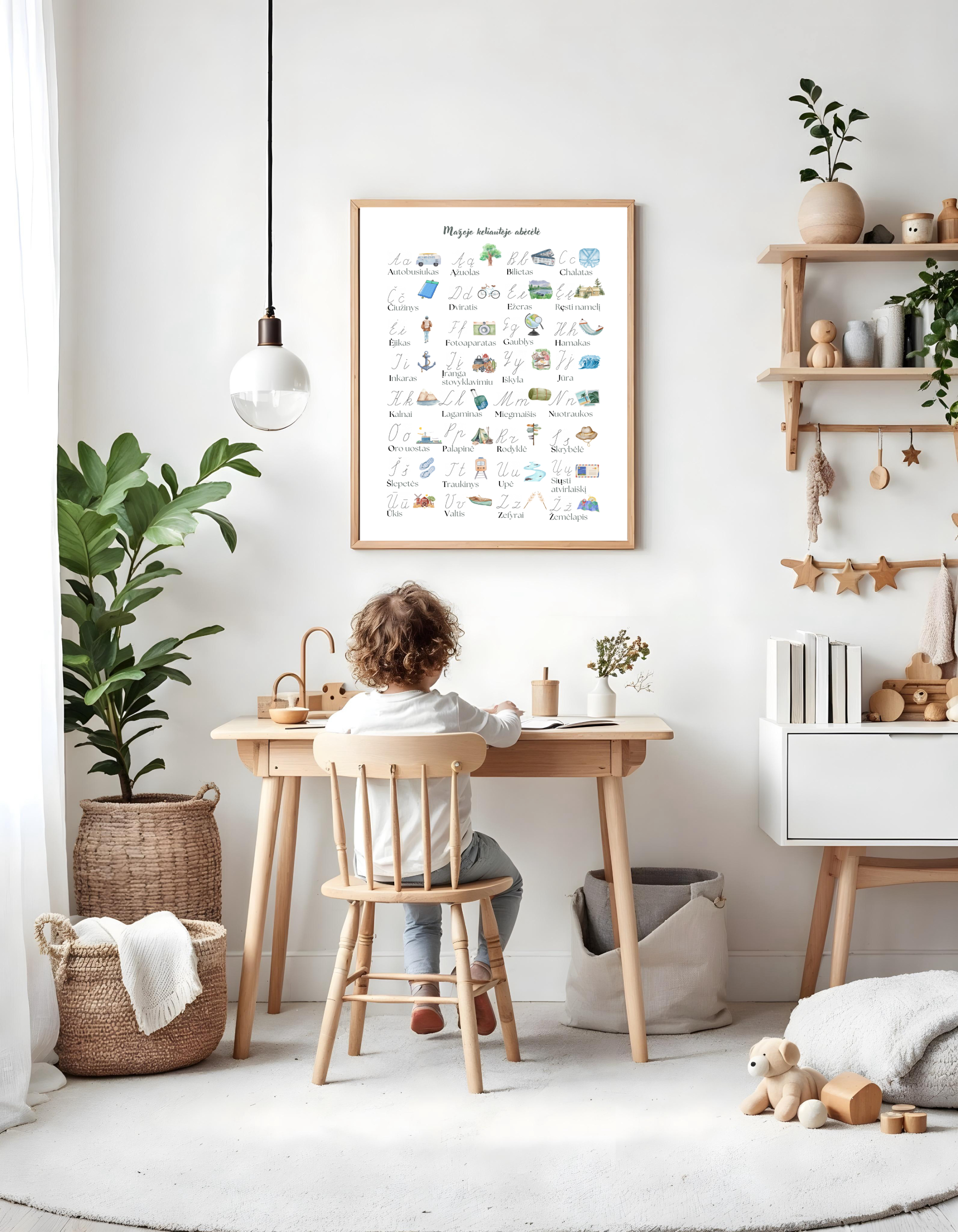 Mažojo keliautojo abėcėlė (su rašytinėmis raidėmis) 