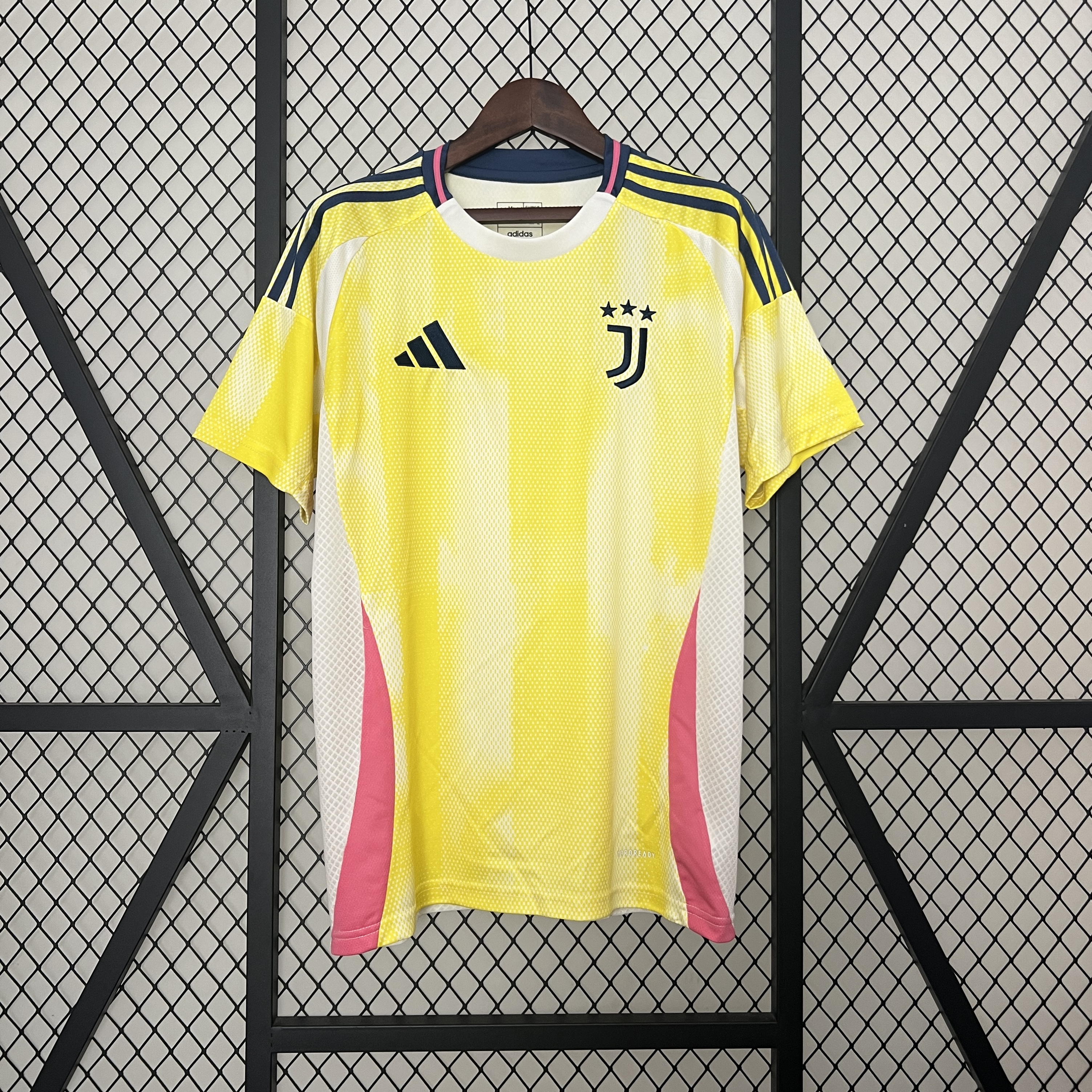 Juventus Away Jersey 24/25