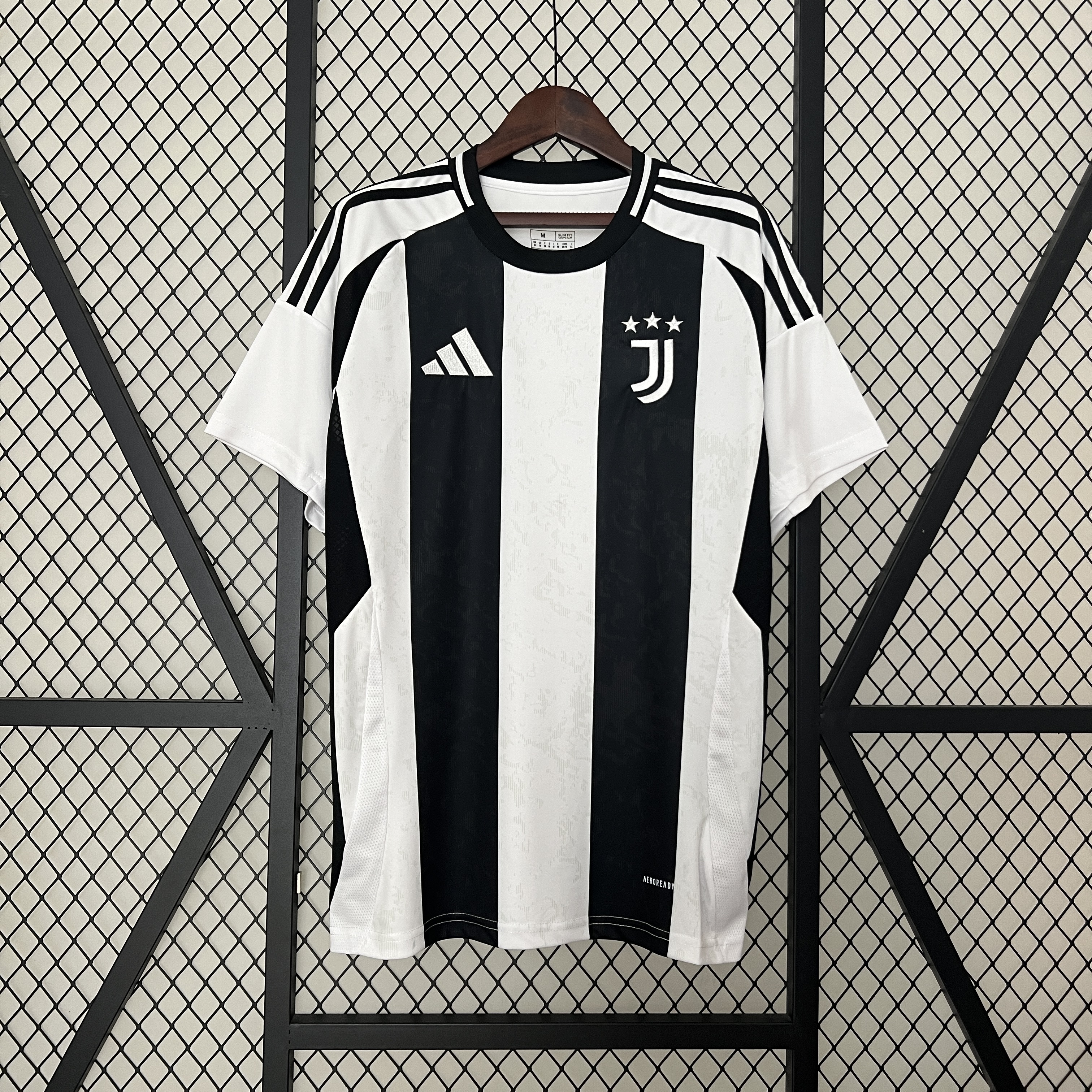 Juventus Home Jersey 24/25