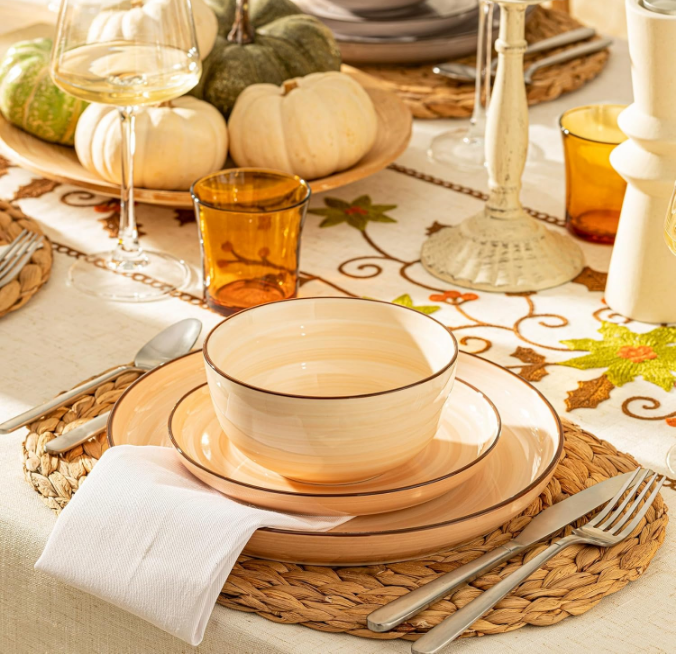 Plates and Bowls Sets, 18 Piece Dinnerware Set Porcelain Round Dinner Set for 6, Scratch Resistant Dishes Set, Dishwasher and Oven Microwave Safe Handpainted Swirl Dishware Sets, Neutral