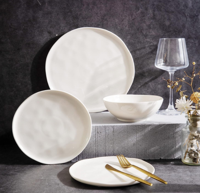 Ceramic Dinnerware Sets of 4,Porcelain Plates and Bowls Sets with Wavy Edge,Microwave & Dishwasher & Oven Safe,Light Weight & Scratch Resistant Dishes Sets-Service for 4 (12pcs)-White
