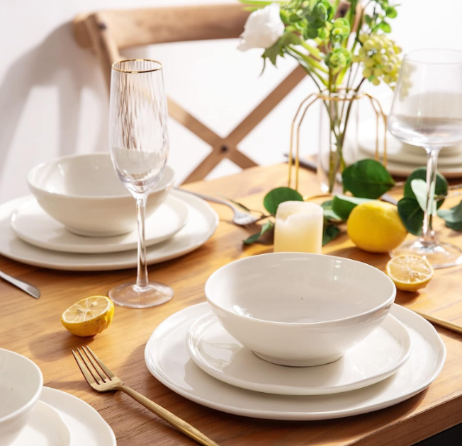 Ceramic Dinnerware Sets of 4,Porcelain Plates and Bowls Sets with Wavy Edge,Microwave & Dishwasher & Oven Safe,Light Weight & Scratch Resistant Dishes Sets-Service for 4 (12pcs)-White