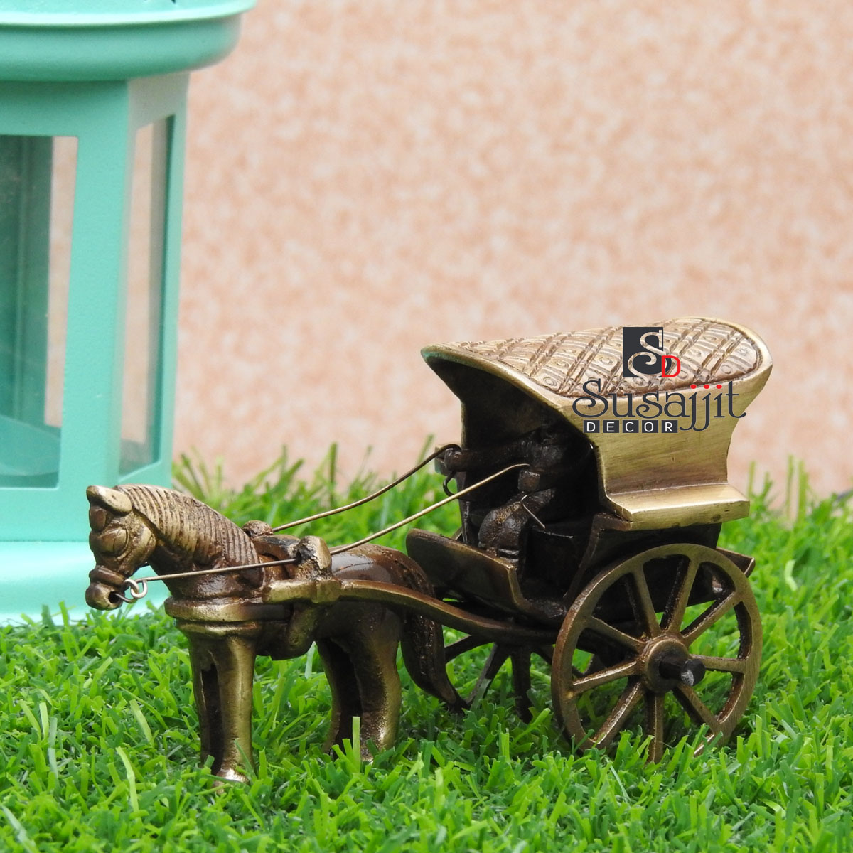 Vintage Horse-Drawn Carriage Model