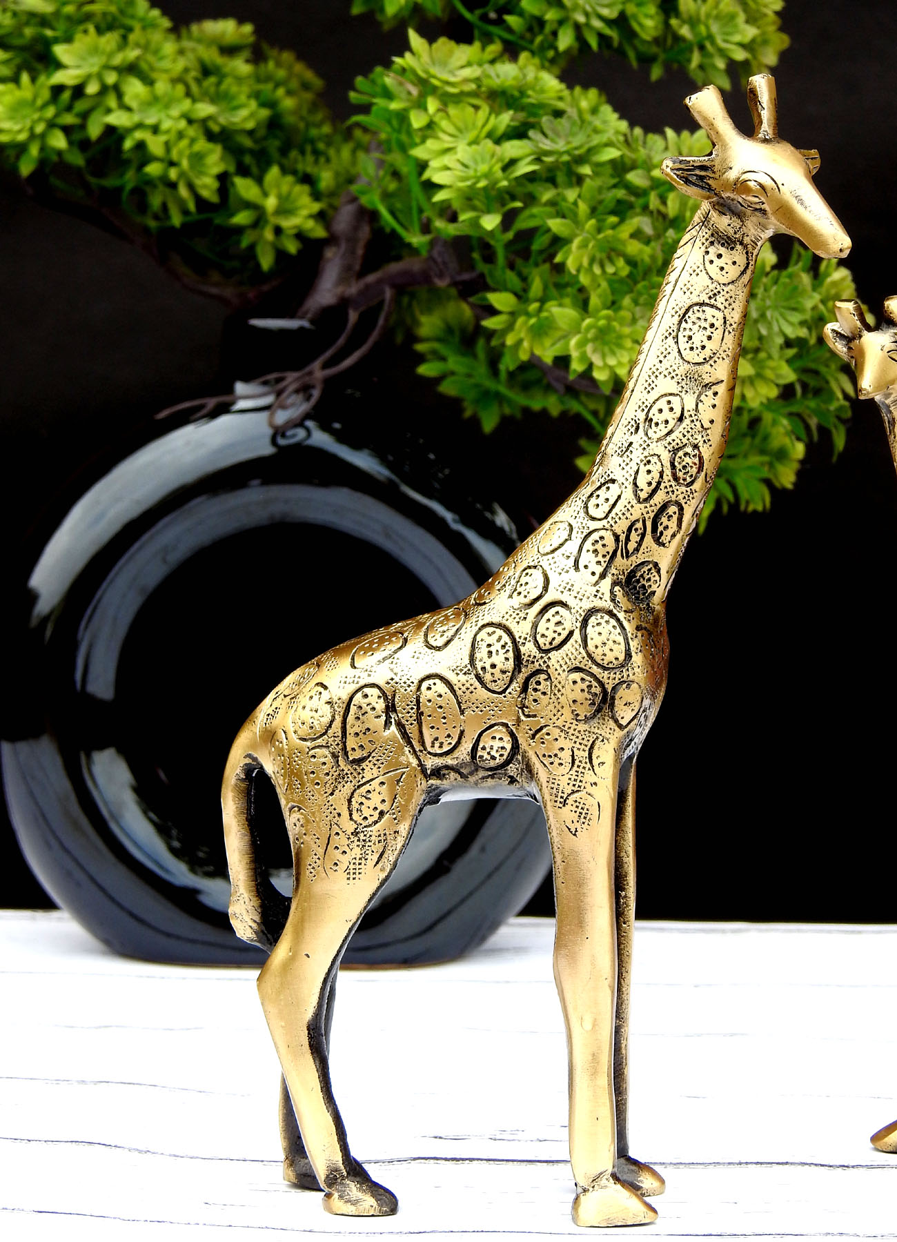 Brass Giraffe Figurines Decorative Animal Statue Elegant Showpiece & Gift item