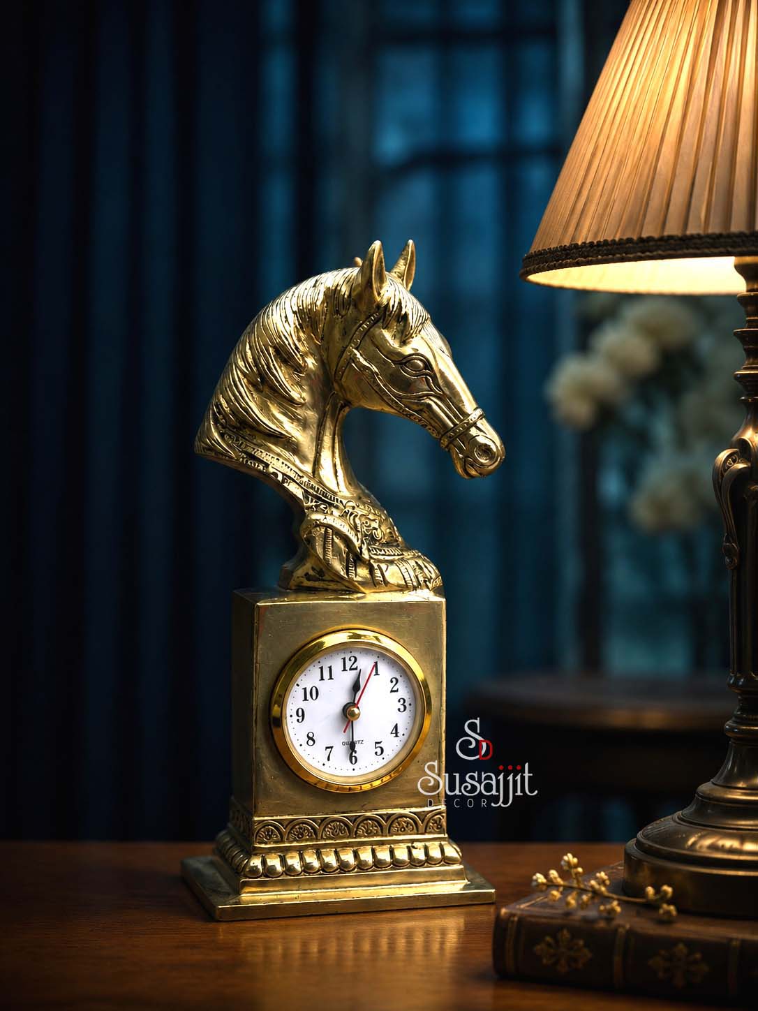 Elegant Horse Head Table Clock
