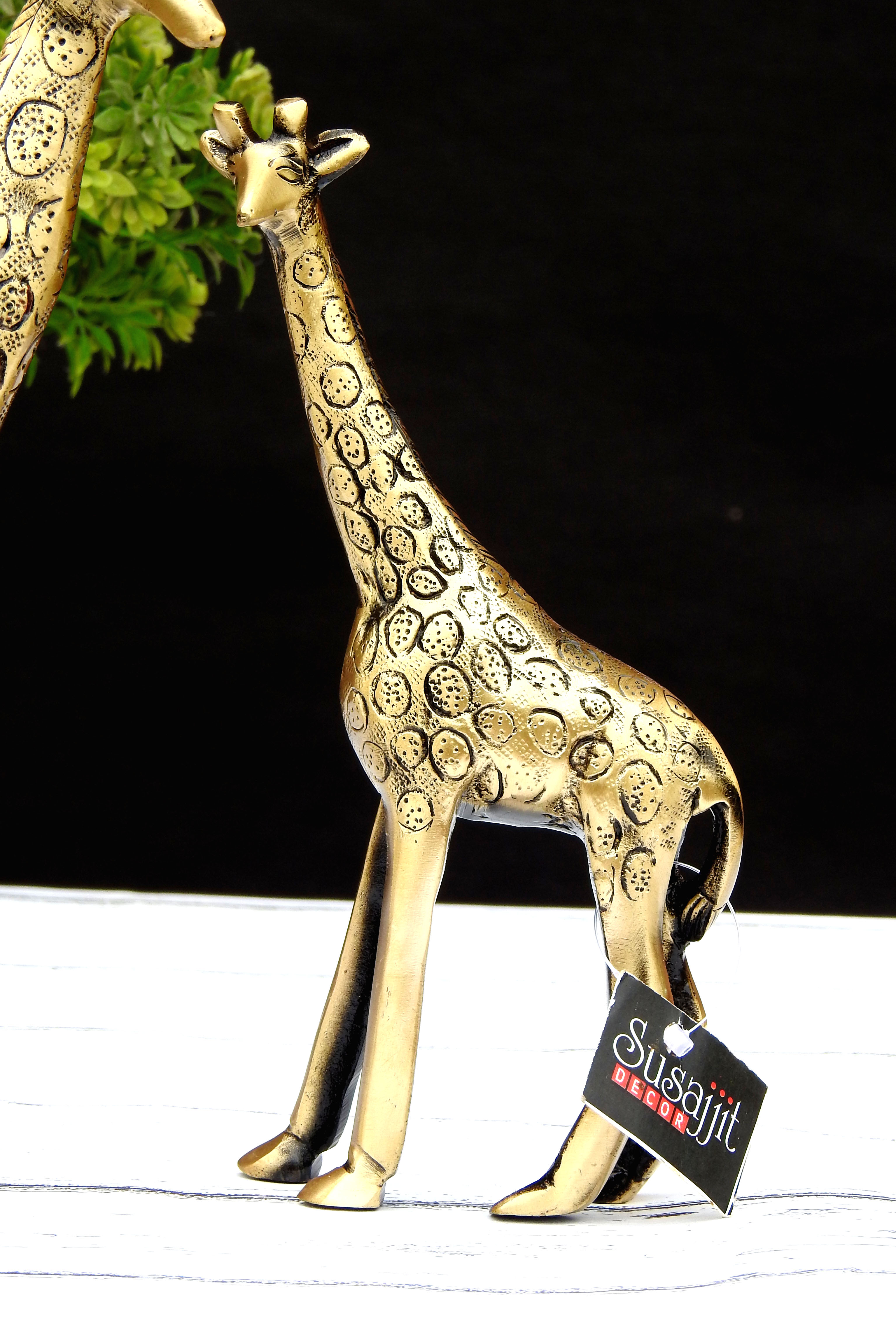 Brass Giraffe Figurines Decorative Animal Statue Elegant Showpiece & Gift item