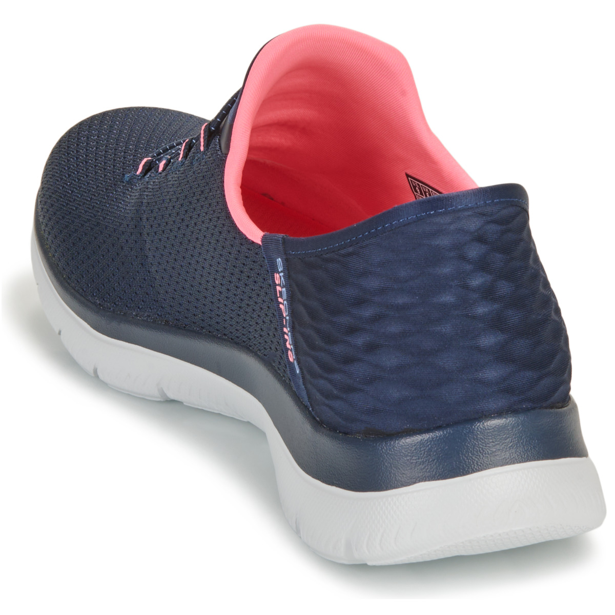 SKECHERS