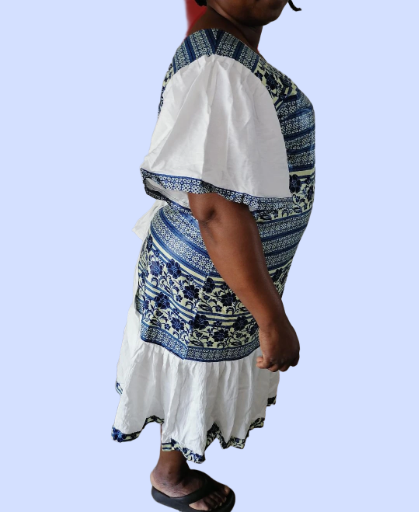 Robe à volant bleue