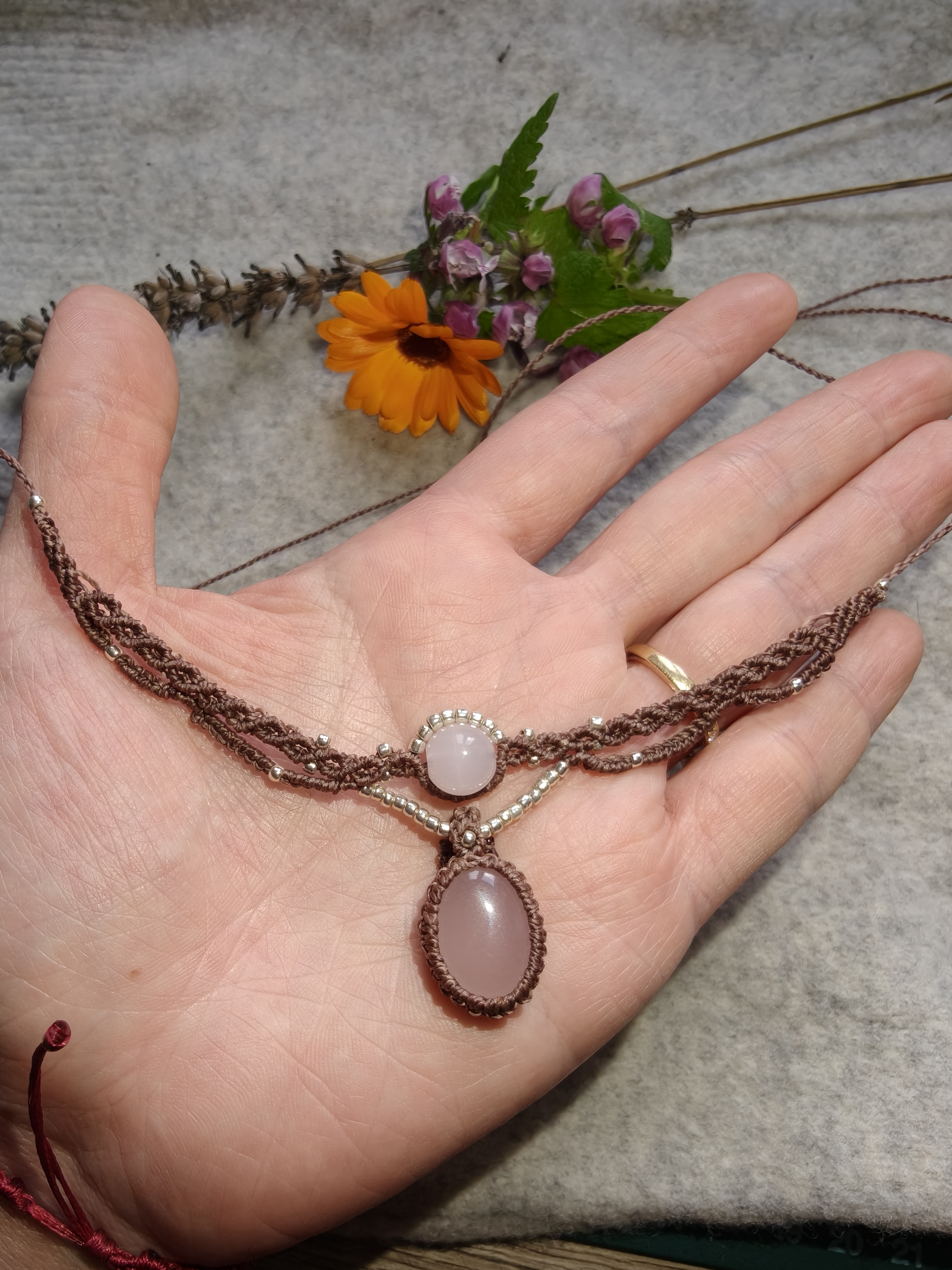 Macrame necklace - Rose quartz Crystal 