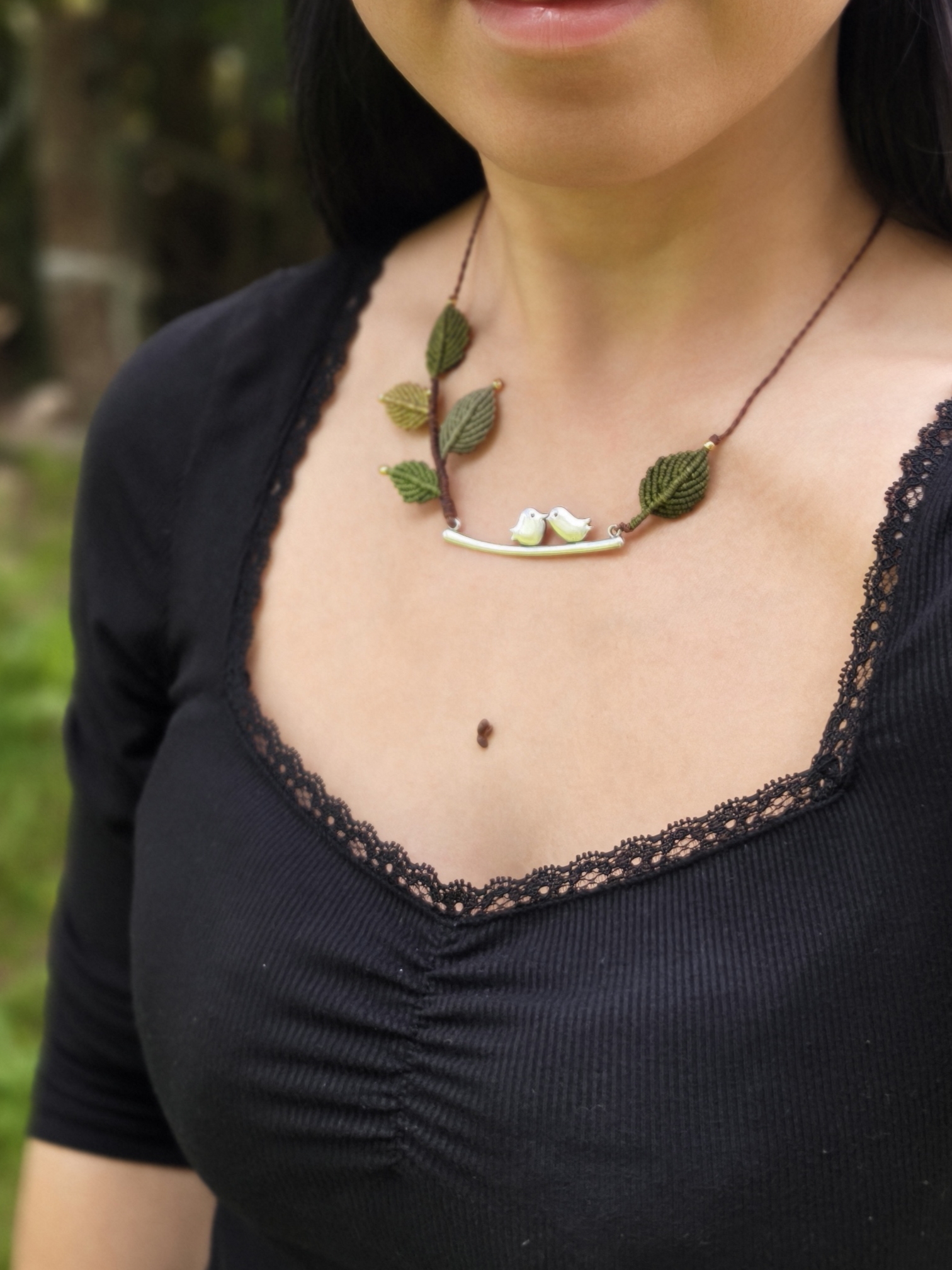 Whispering bird necklace - Spring