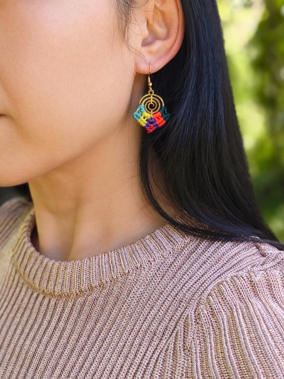 Macrame Spiral earrings - Rainbow 1