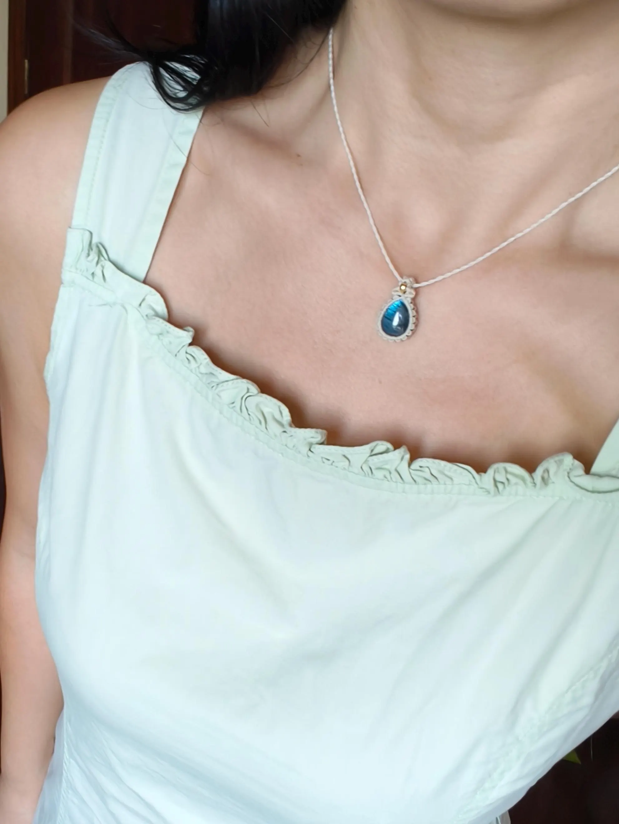 Elegant Labradorite necklace 3