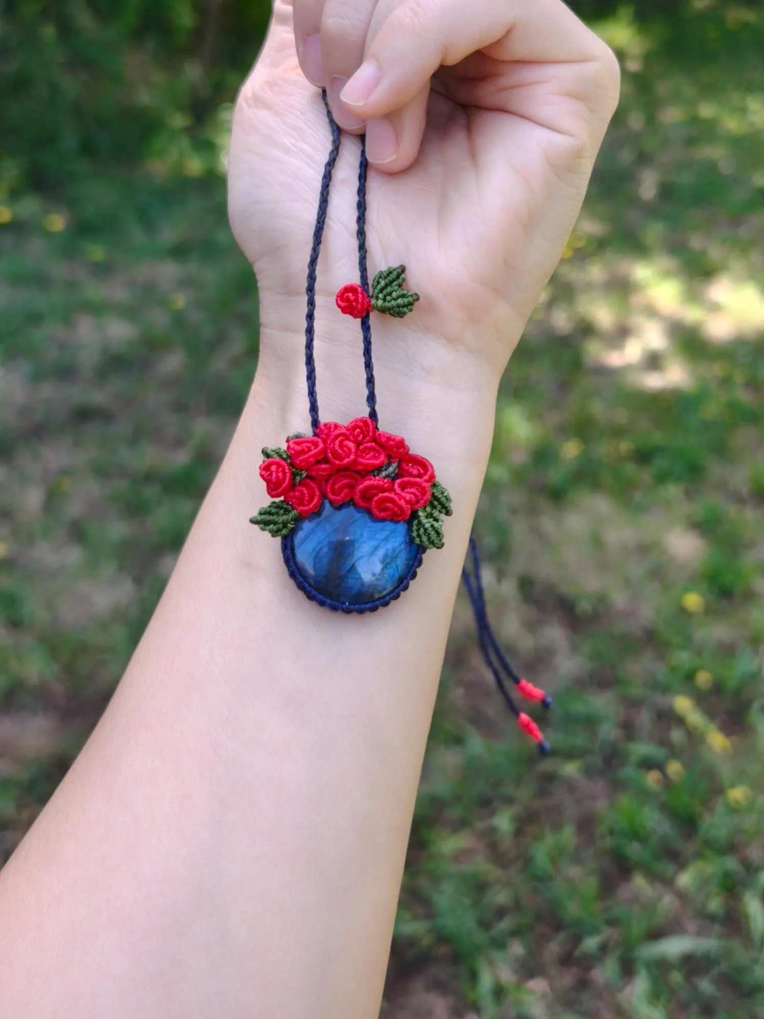 Blooming Roses Necklace