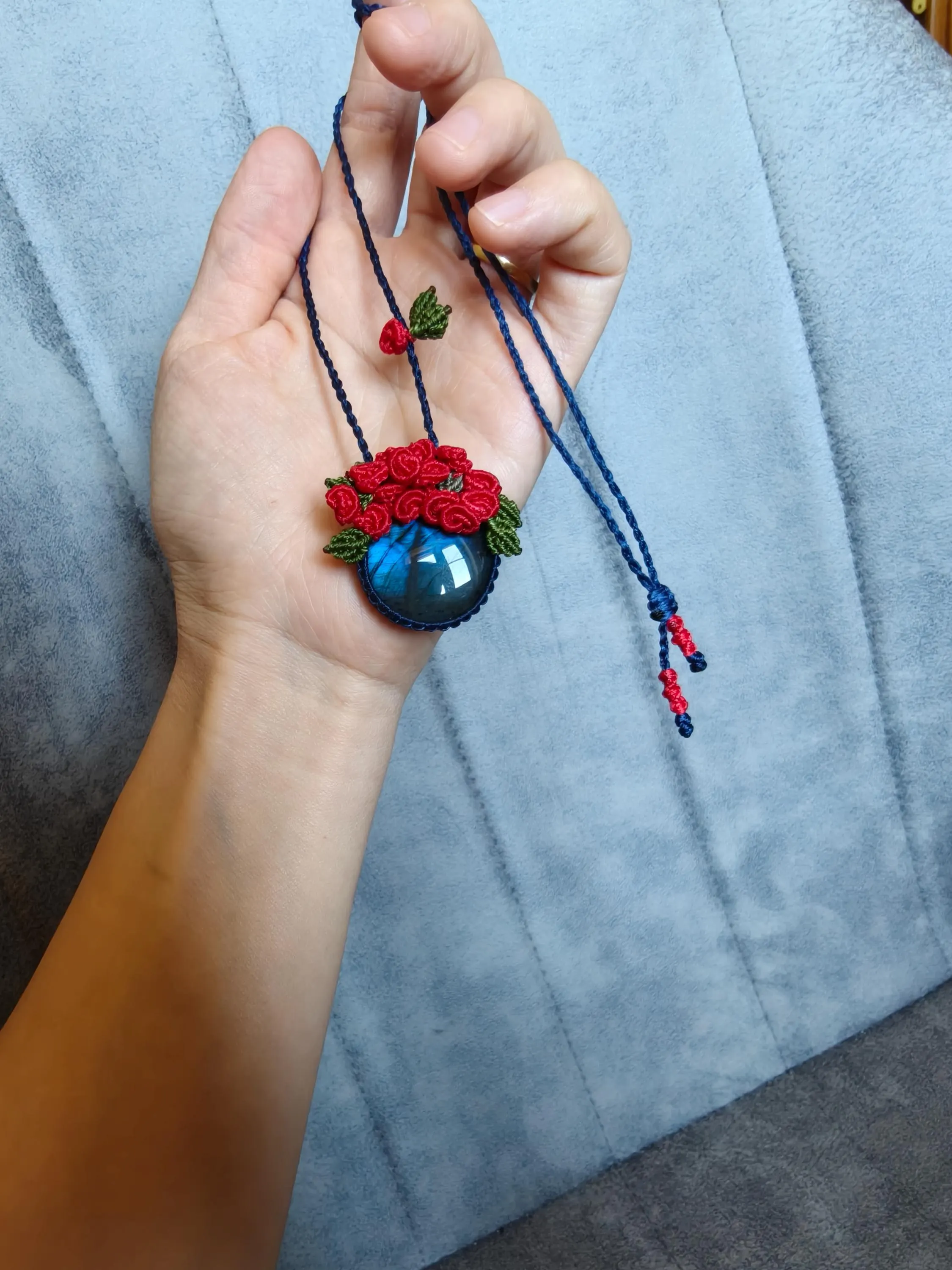 Blooming Roses Necklace