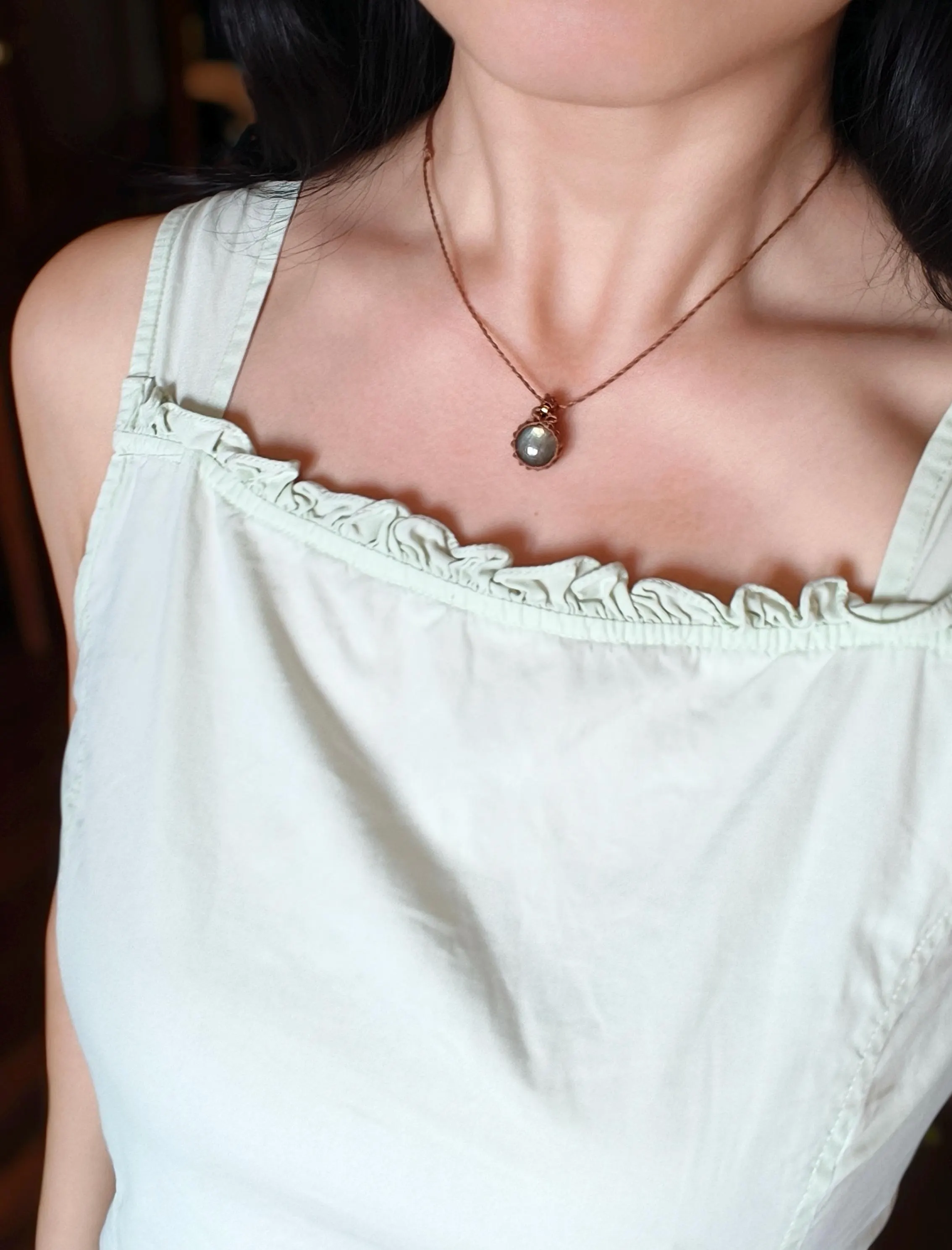 Elegant Labradorite necklace 