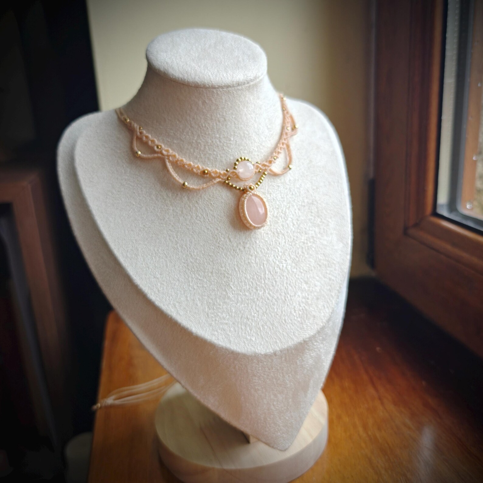 Macrame necklace - Labradorite 