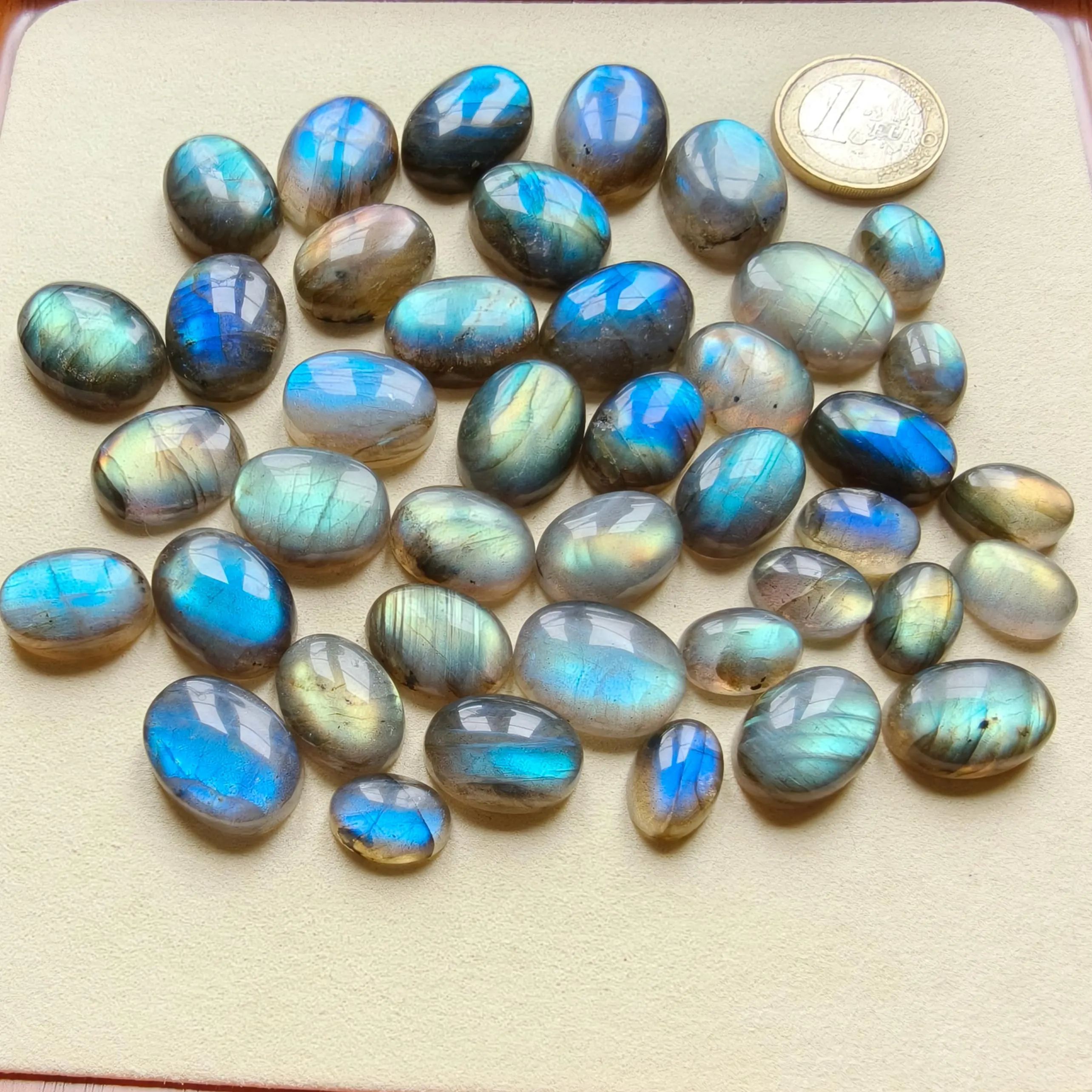 Small Oval Labradorite