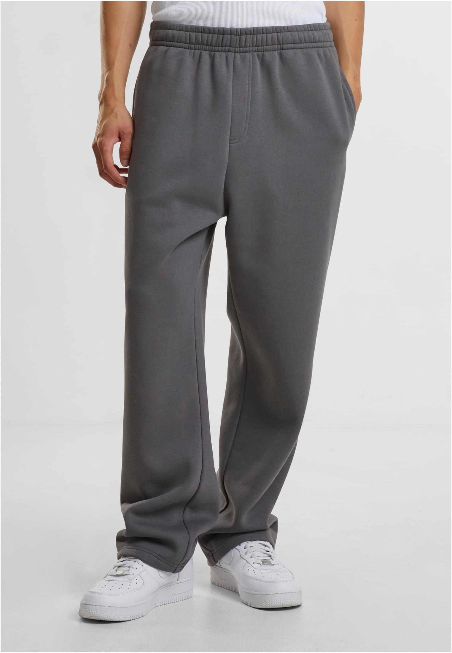FLUFFY SWEATS