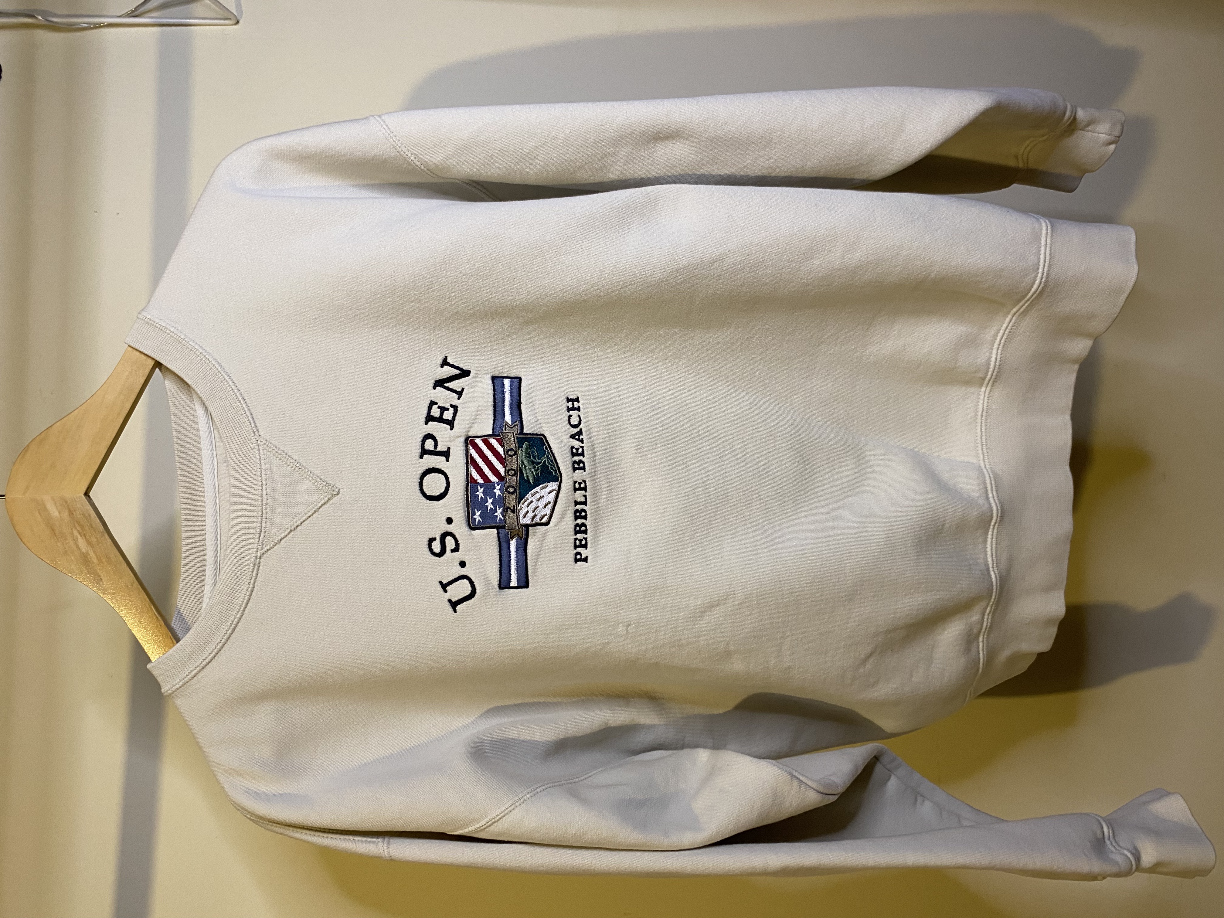 TIGER's 2000 US Open Pebble Beach sweatshirt (S fits bigger)
